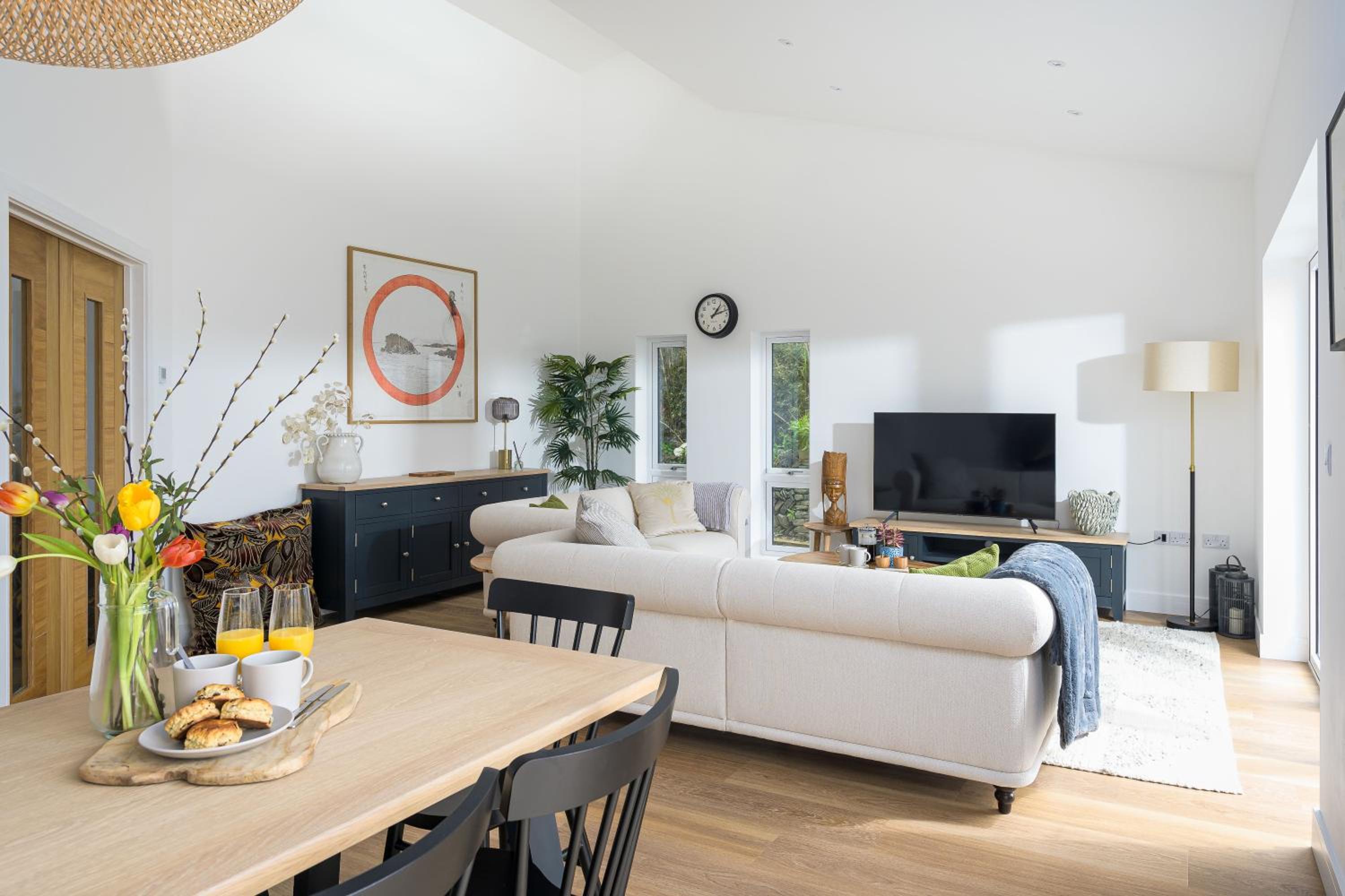 The Hideaway, Modern 3 bed in Tintagel, Cornwall view 2