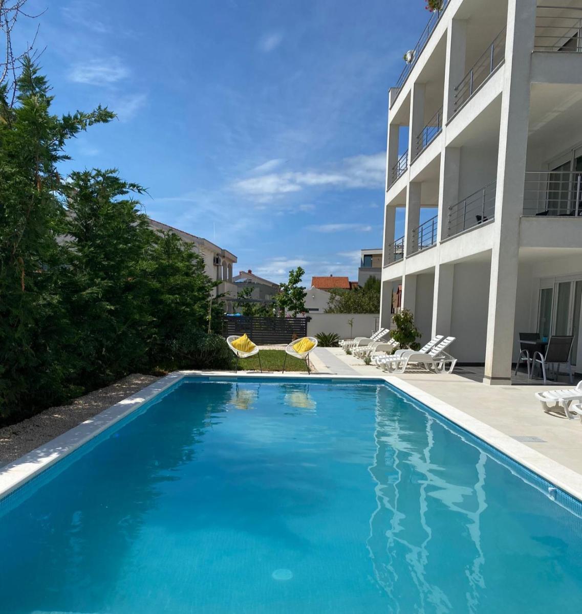 Hotel Apartment Deluxe Villa Carlotta - Image 1