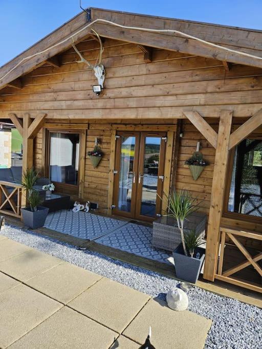 Hillhaven Lodge