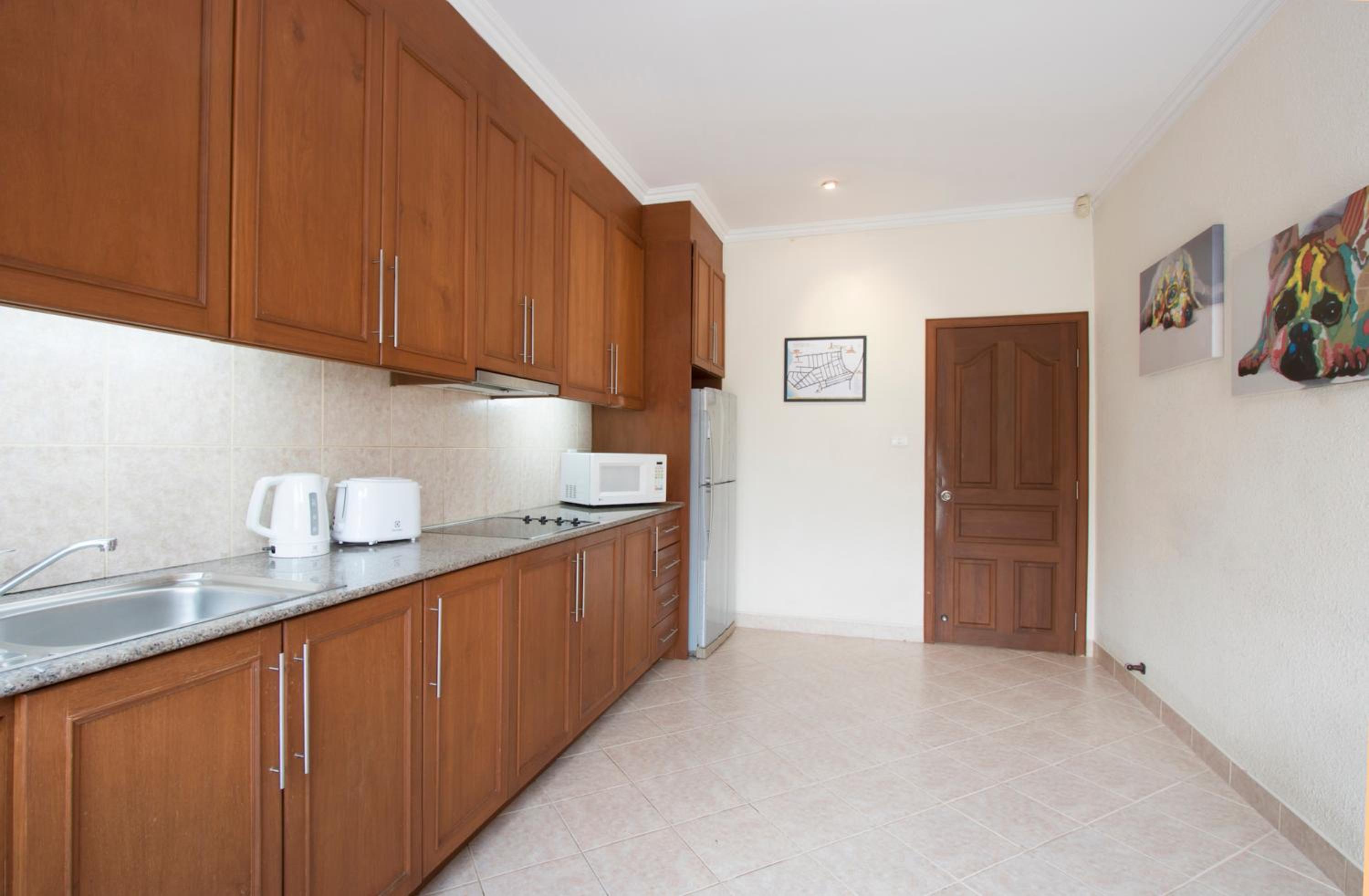 Avoca Pool Villas