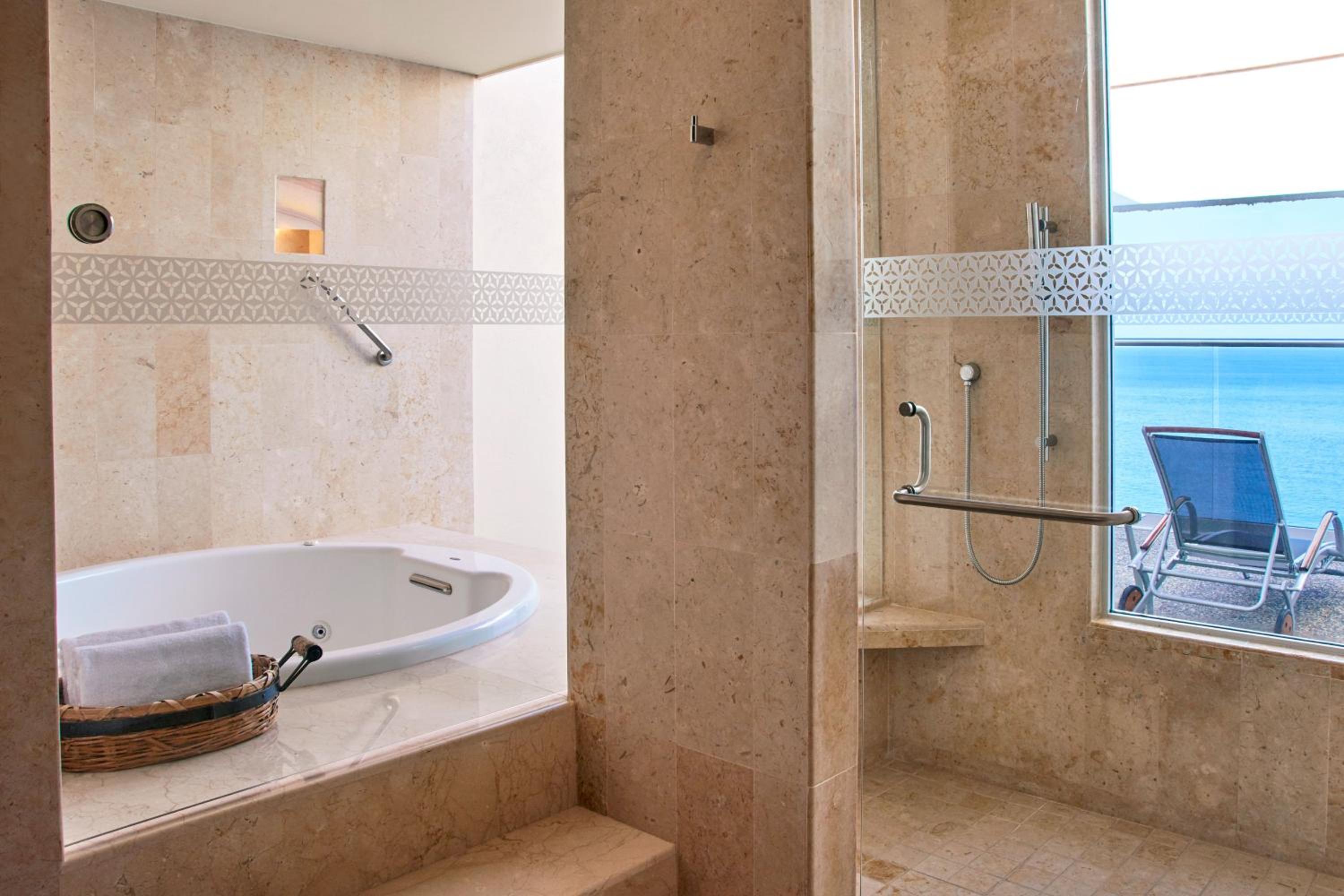 Puerto Vallarta Vacations - Sheraton Buganvilias Resort  Convention Center - Property Image 21