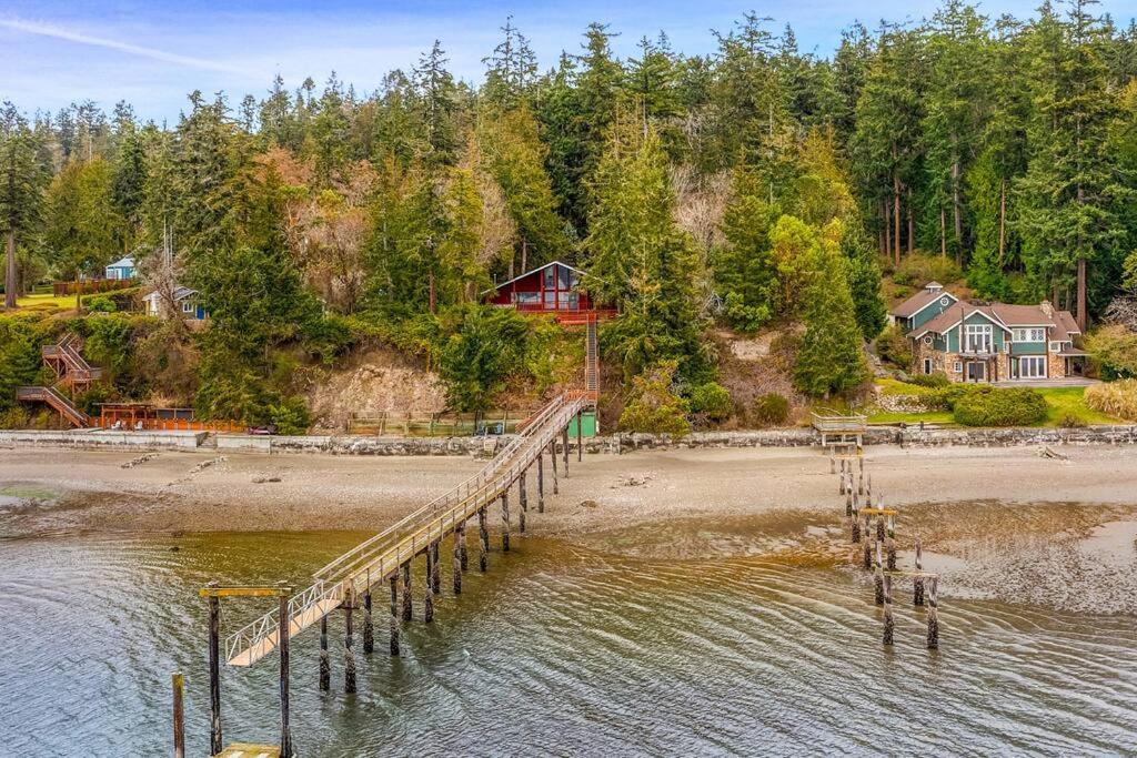 Quiet, private & peaceful beach house view 5