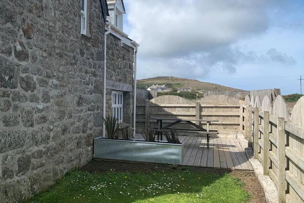 Folly Farm Cottage, Cosy, Secluded near to St Ives view 5
