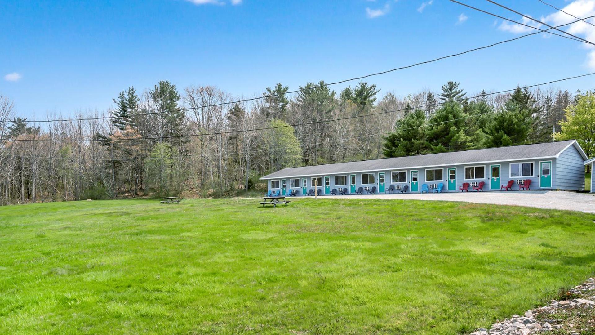 Homeport Motel