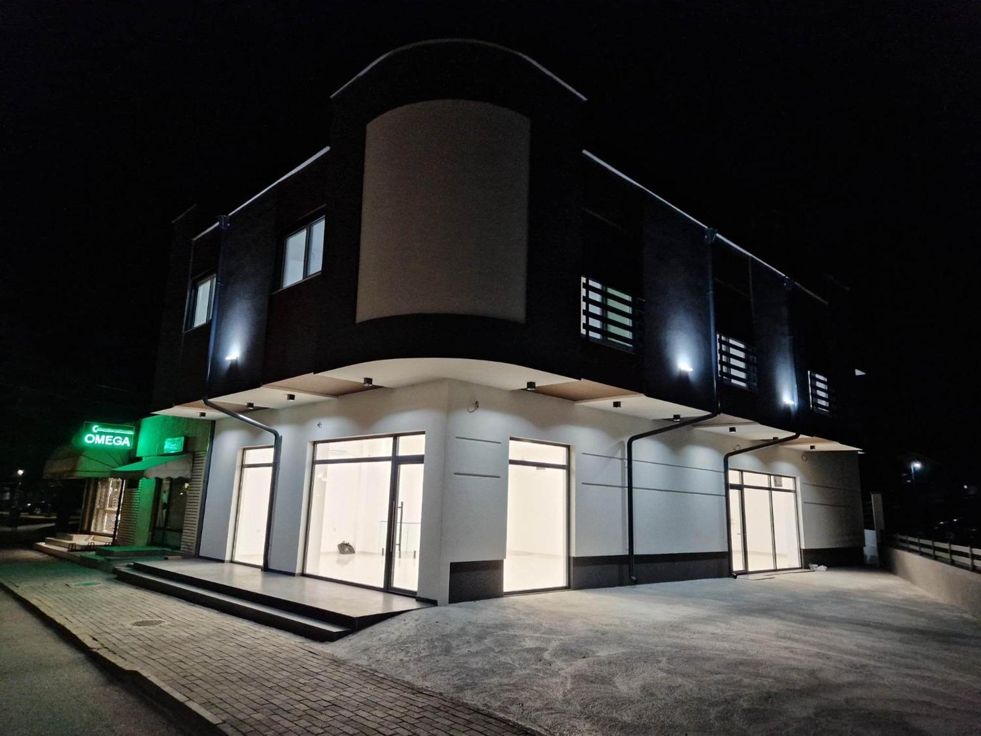 Emi Center Apartments