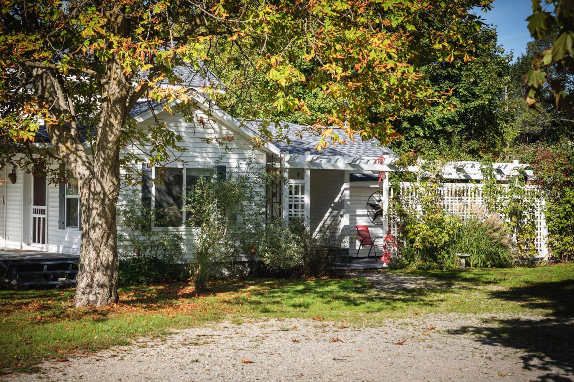 Ames Cottage Elk Rapids view 4