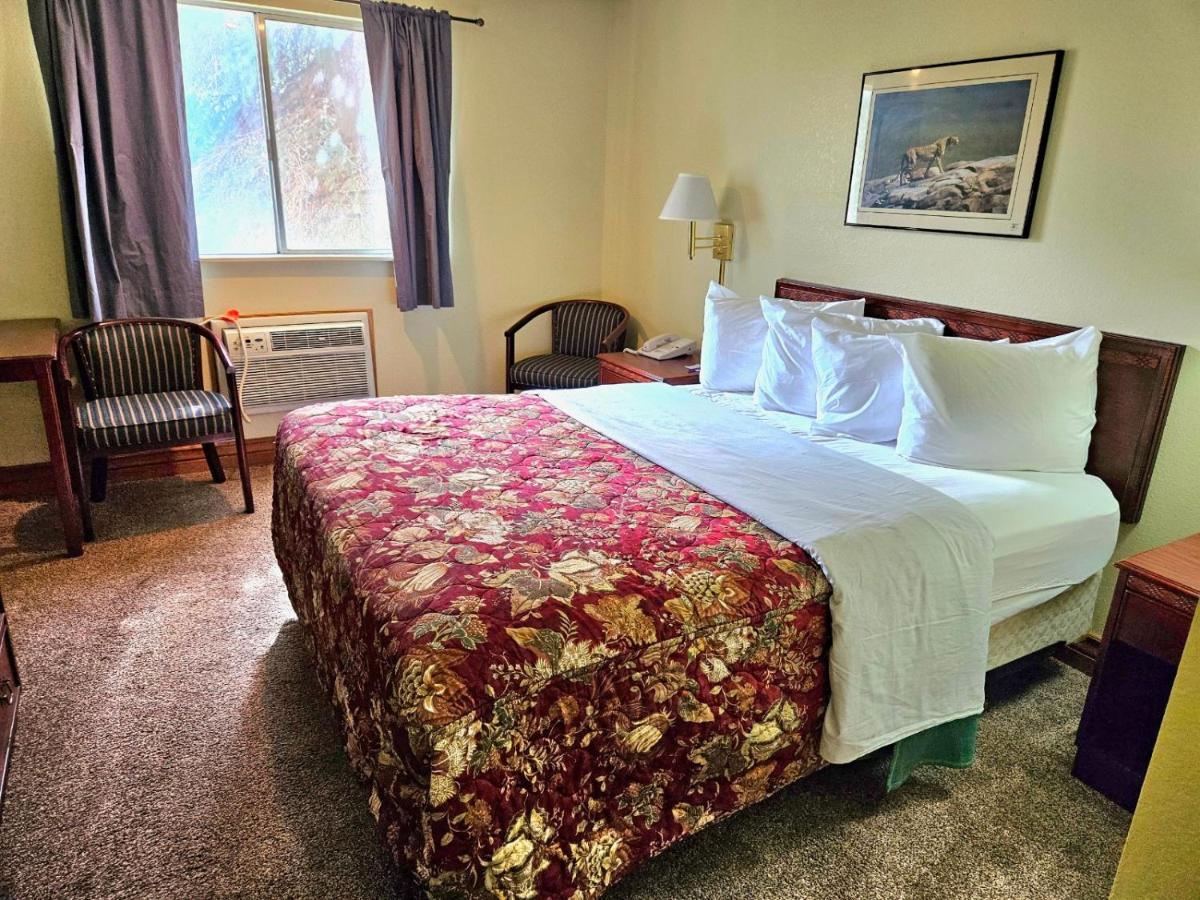 Affordable Inns Evanston