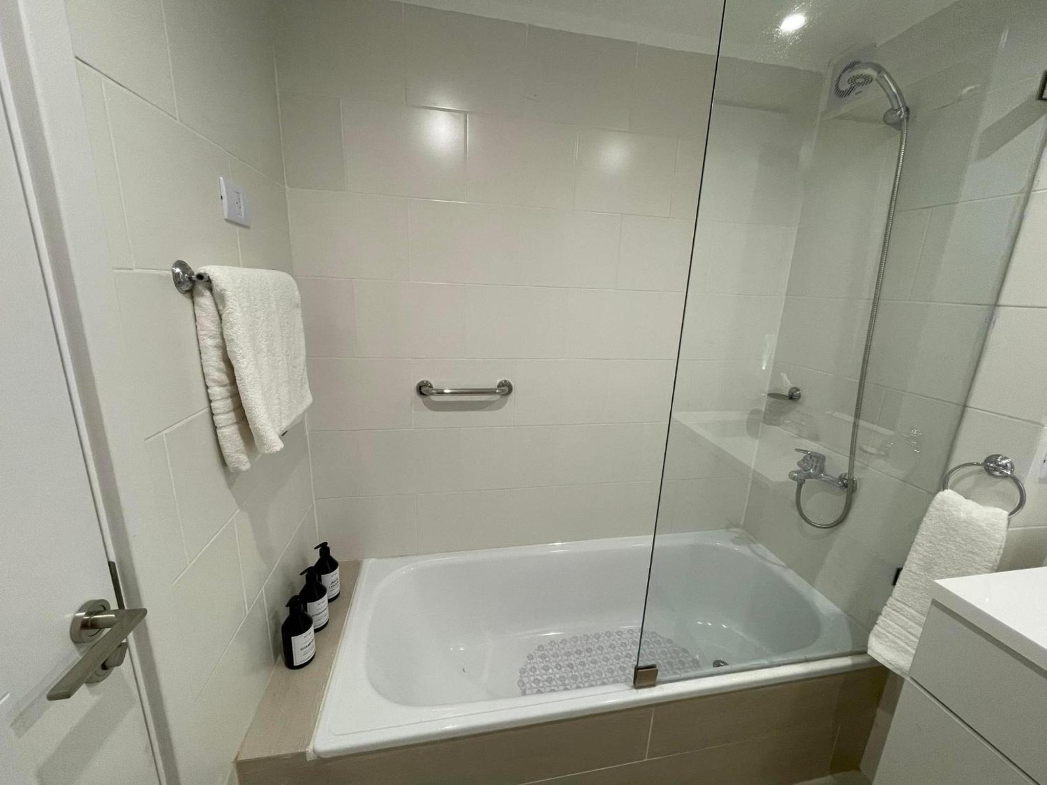 Nuevo Departamento de categoría de 2 ambientes con cochera, gimnasio, pileta climatizada y amenities premium en ROYAL PARK Mar del Plata, excelente ubicaci