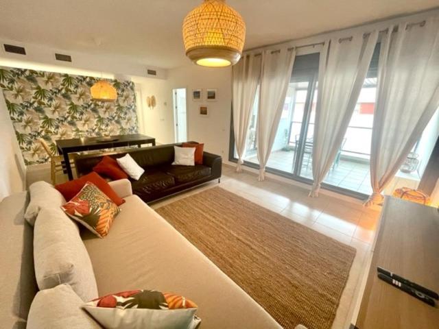 GATU Viñedo, centro, parking gratis, aire acc, terraza, piscina comuna - Myores de 25 años y familias " view 5