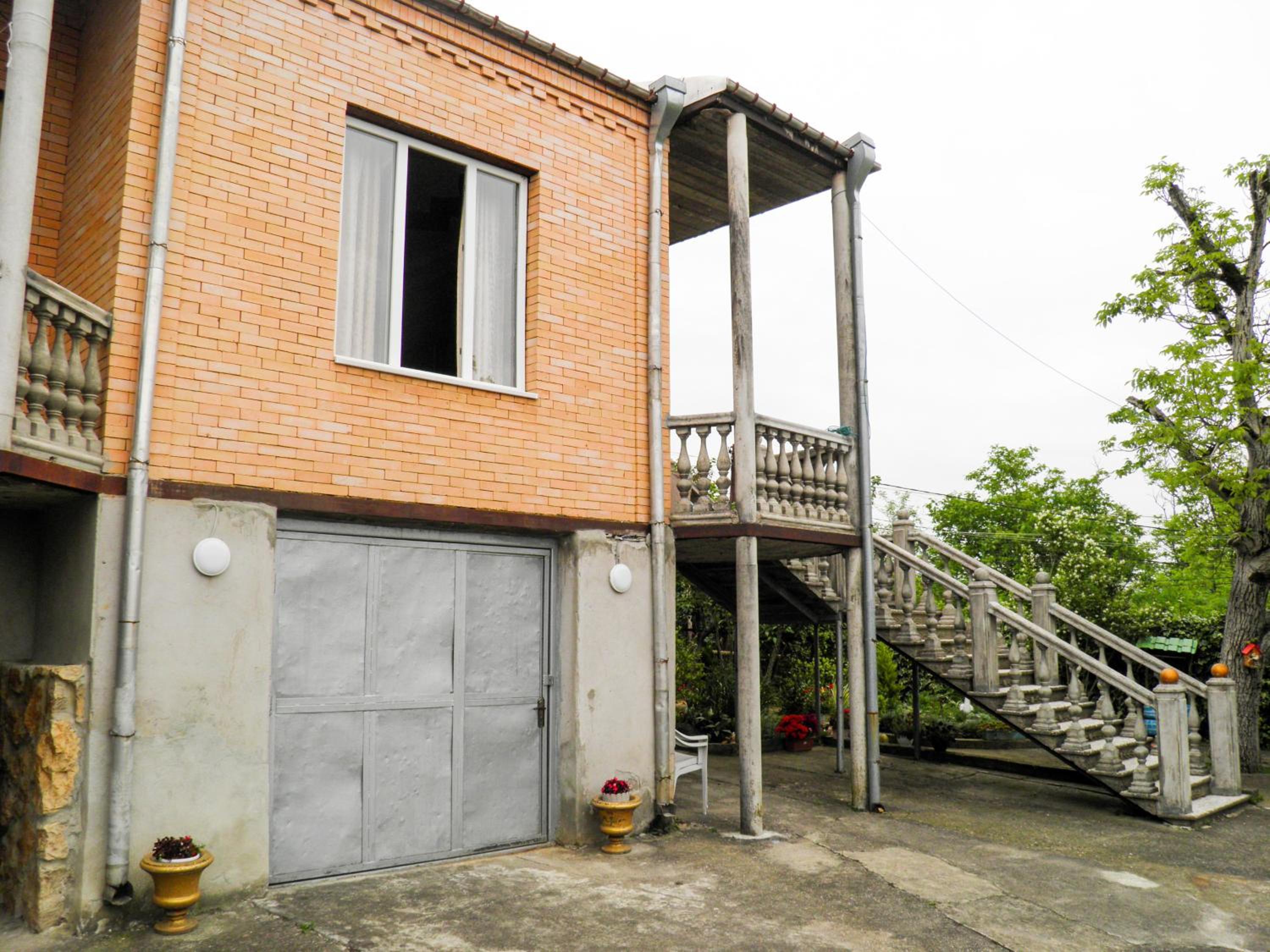 Gio's Home view 3