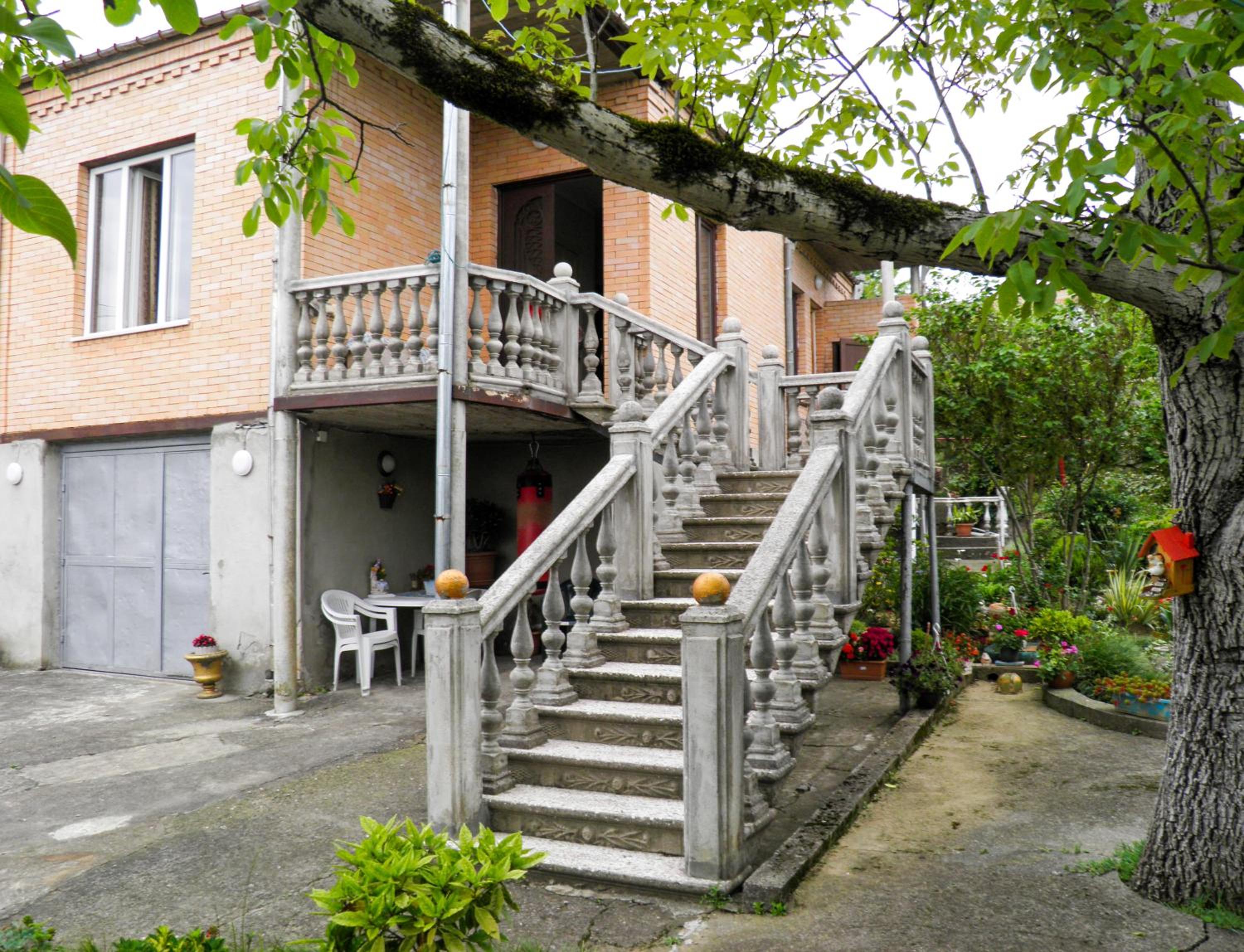 Gio's Home view 2