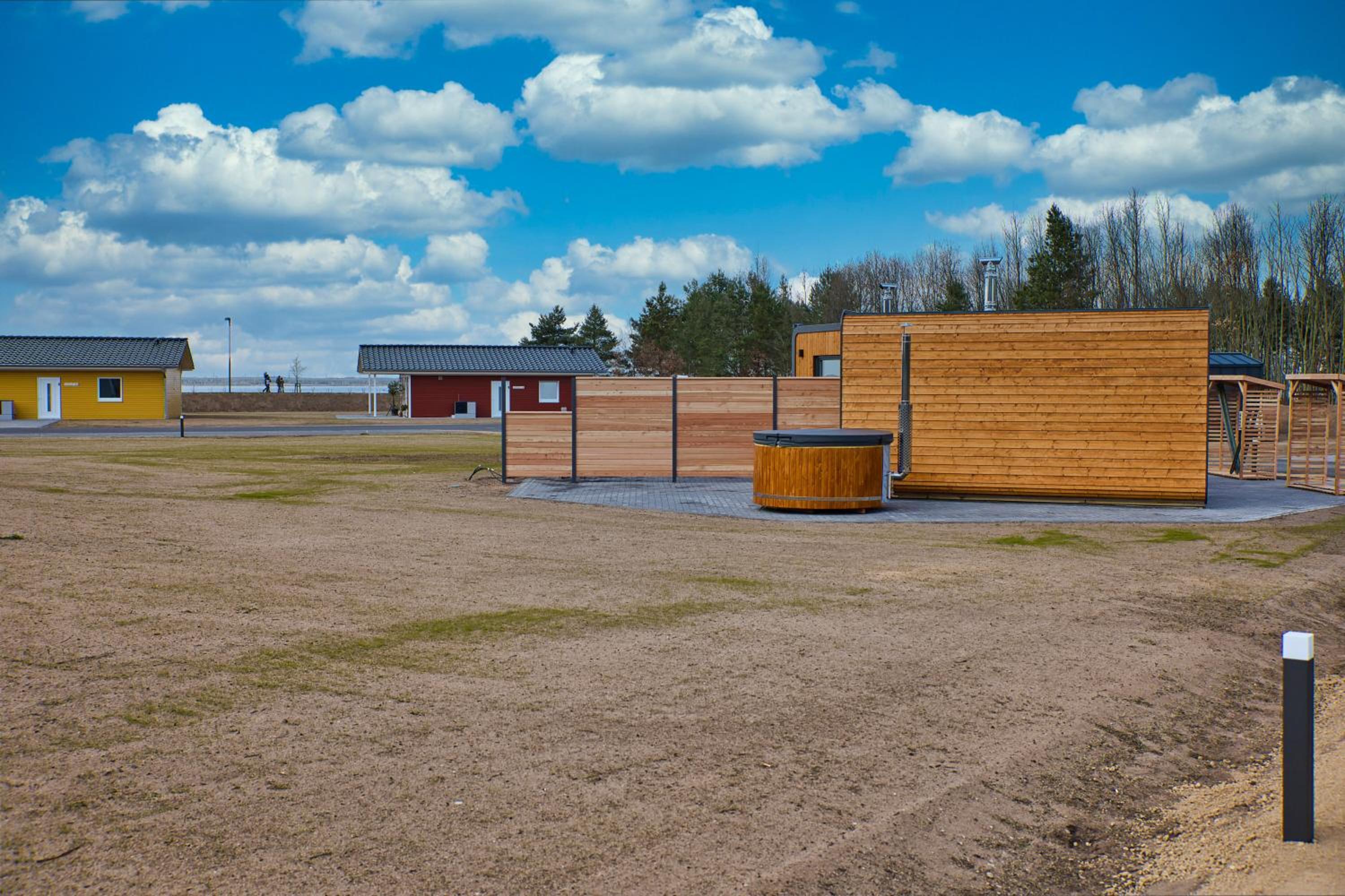 SKAN-PARK Ferienhäuser & Tiny Houses am Bärwalder See
