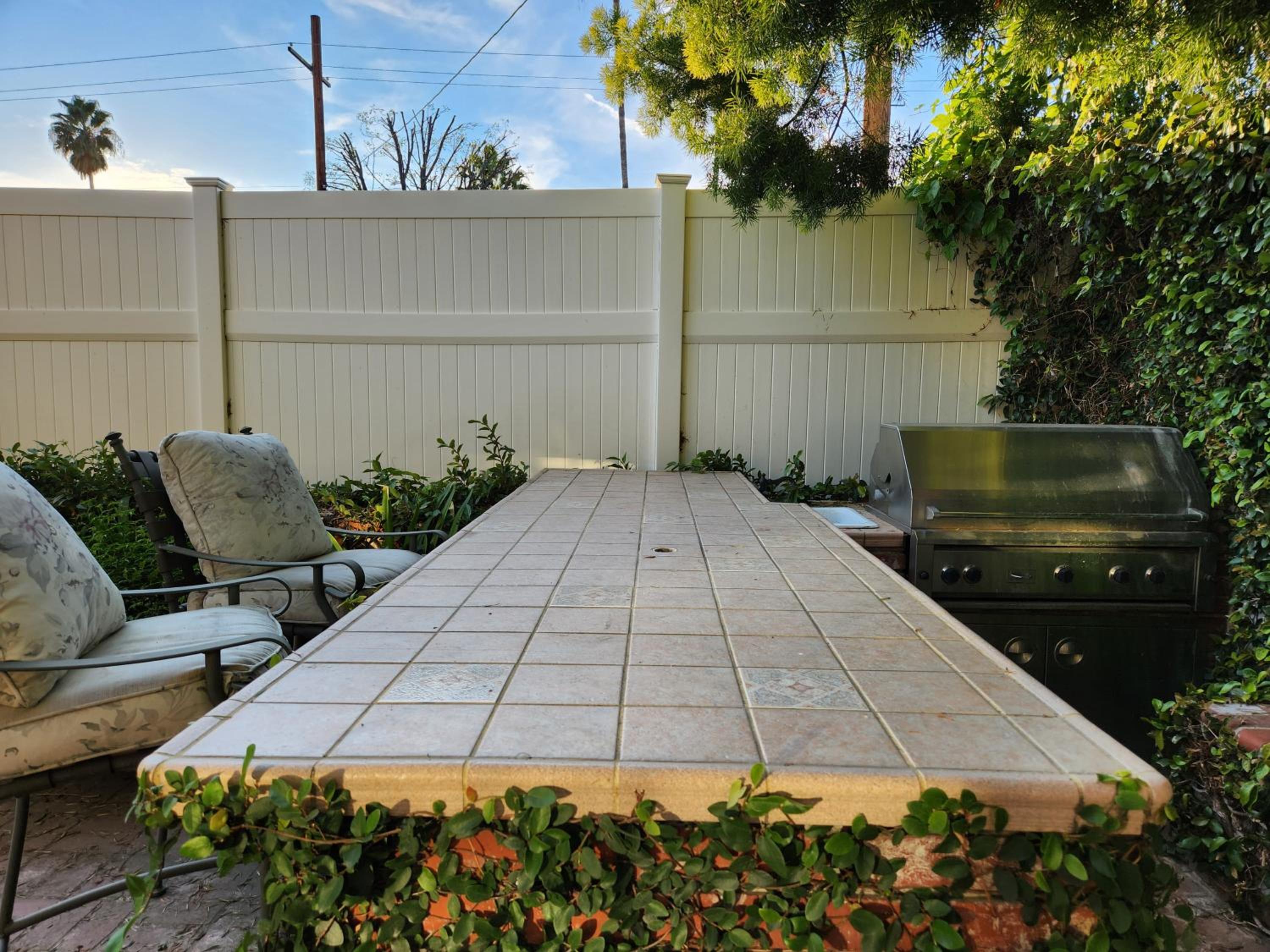 4 BR Encino Home w/ Amazing Yard, Near Everything - Property Image 59