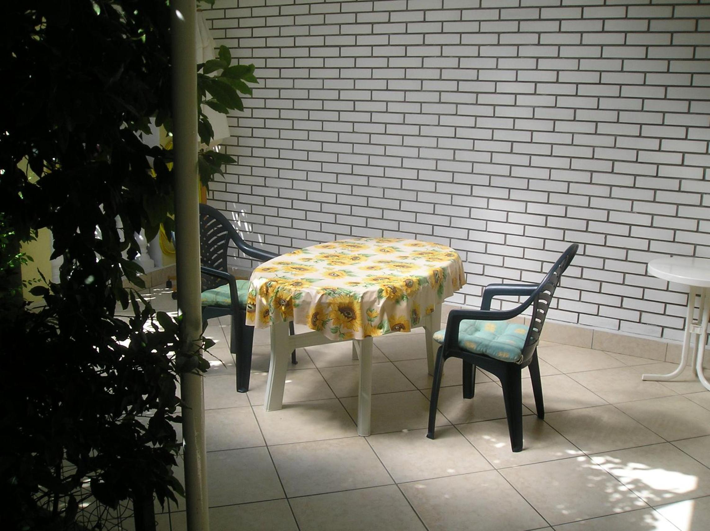 Photo 48