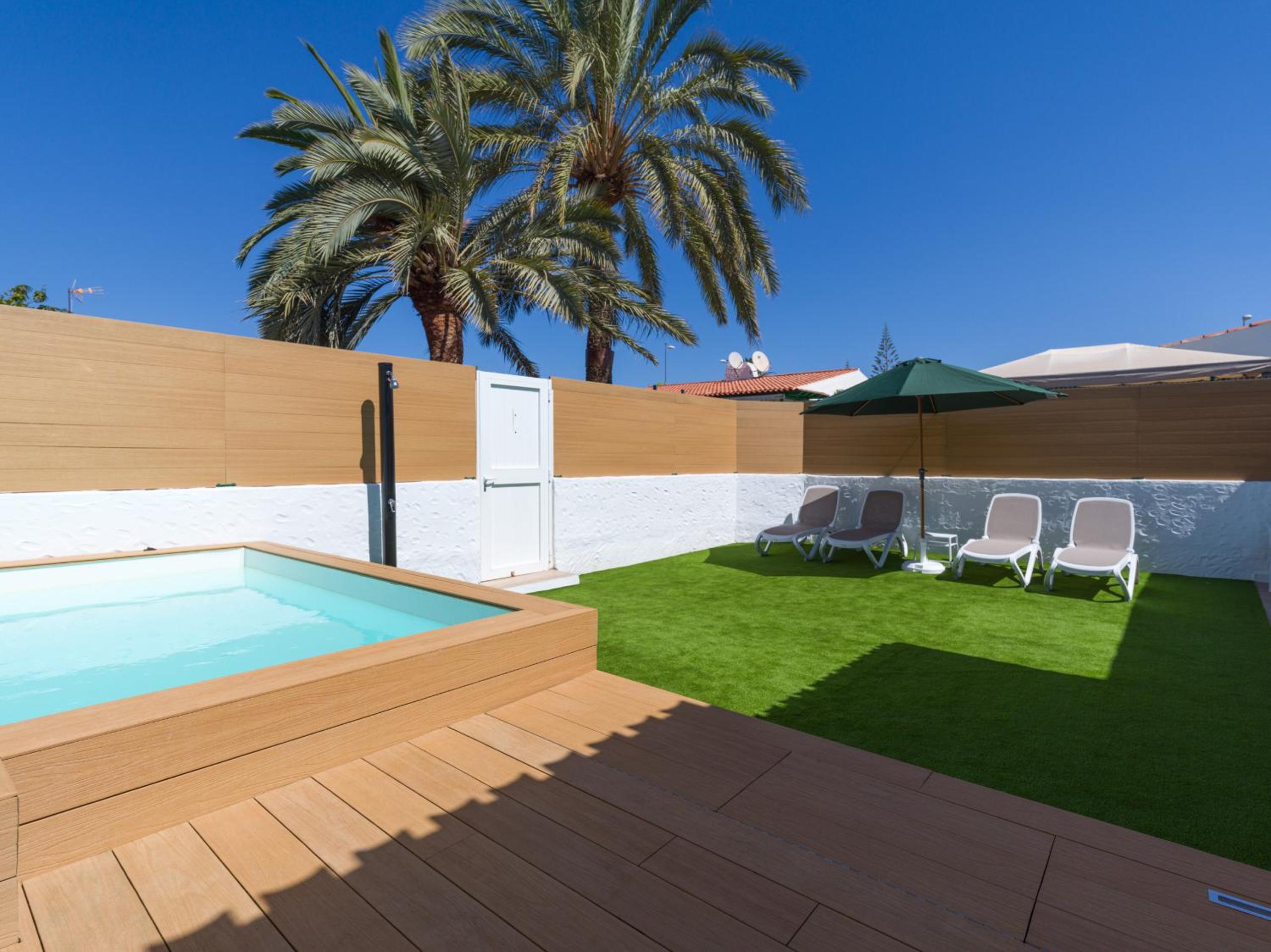 Penky Summer - refurbished, private pool and garde view 3