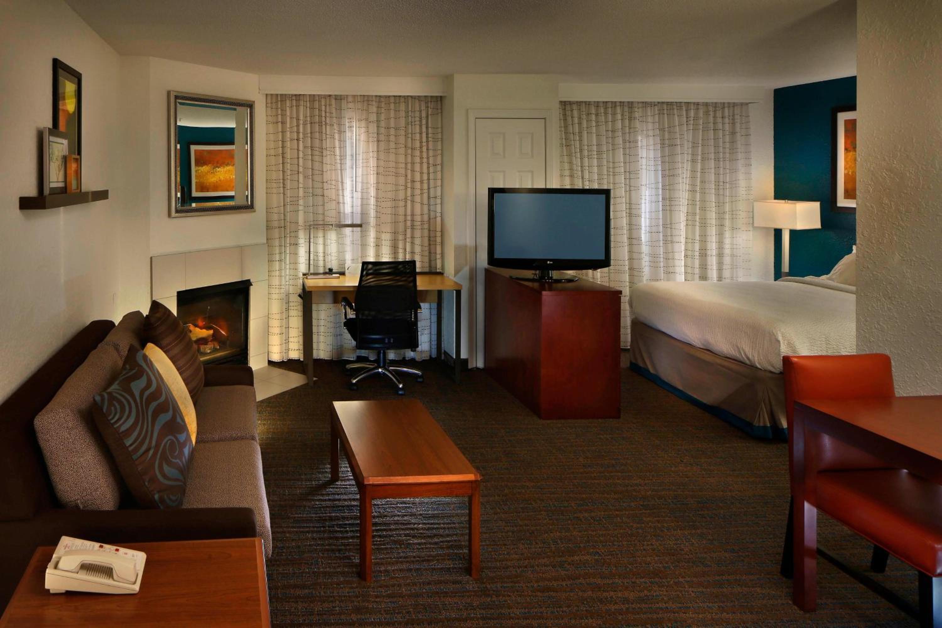 Danbury Vacations - Residence Inn Danbury - Property Image 9
