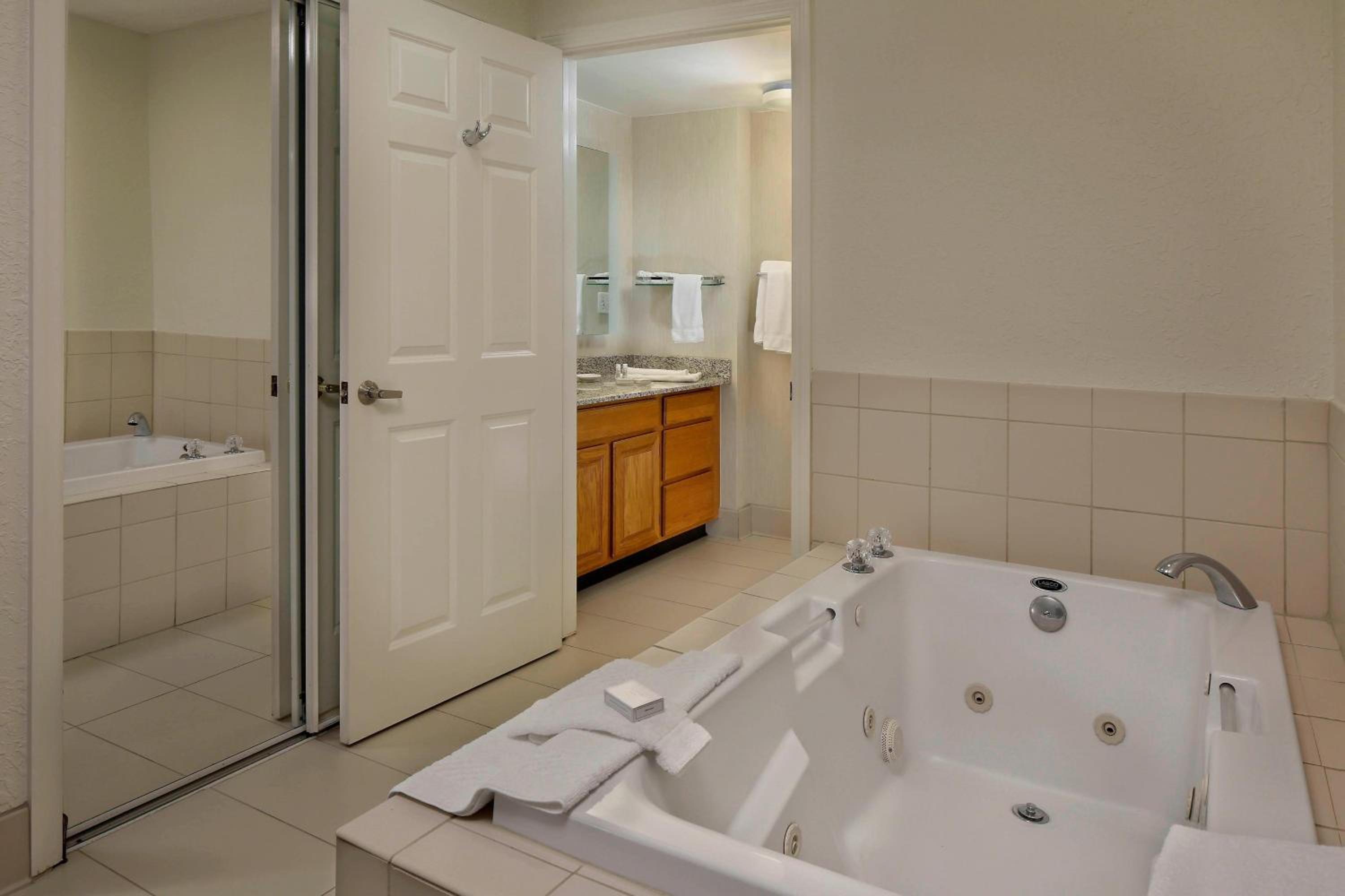 Danbury Vacations - Residence Inn Danbury - Property Image 10