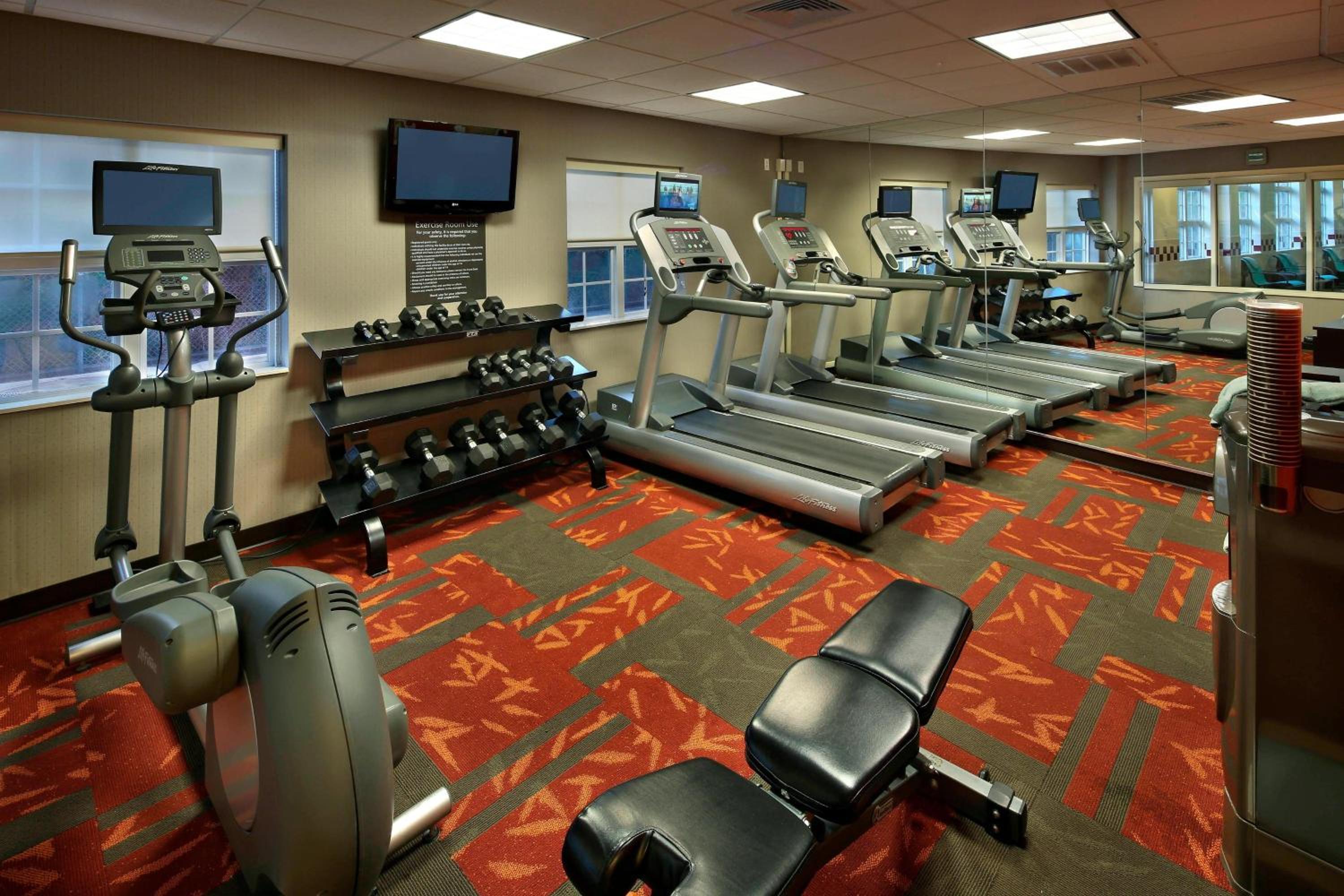 Danbury Vacations - Residence Inn Danbury - Property Image 16
