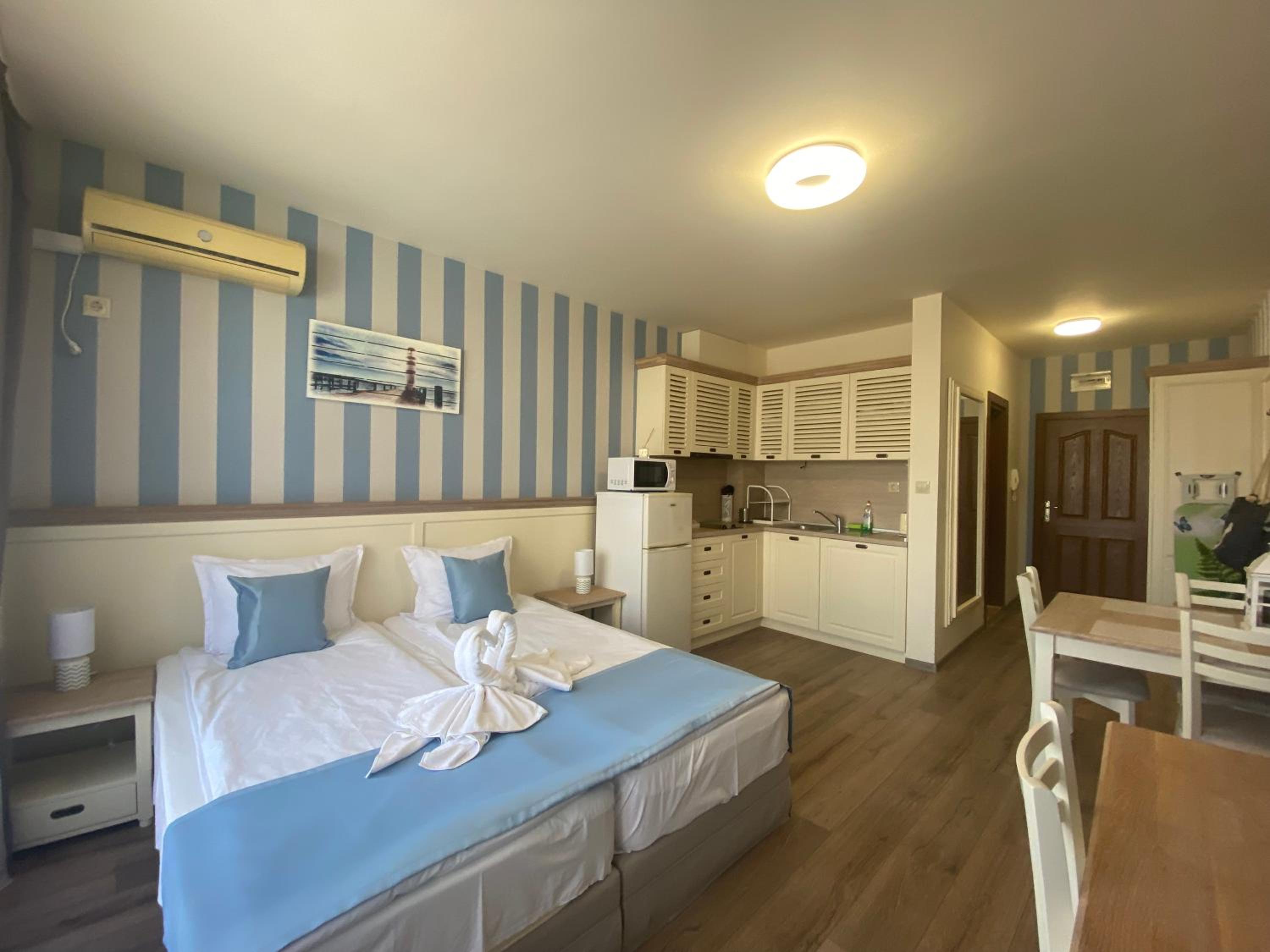 PANORAMA BAY 20 Fancy Studio