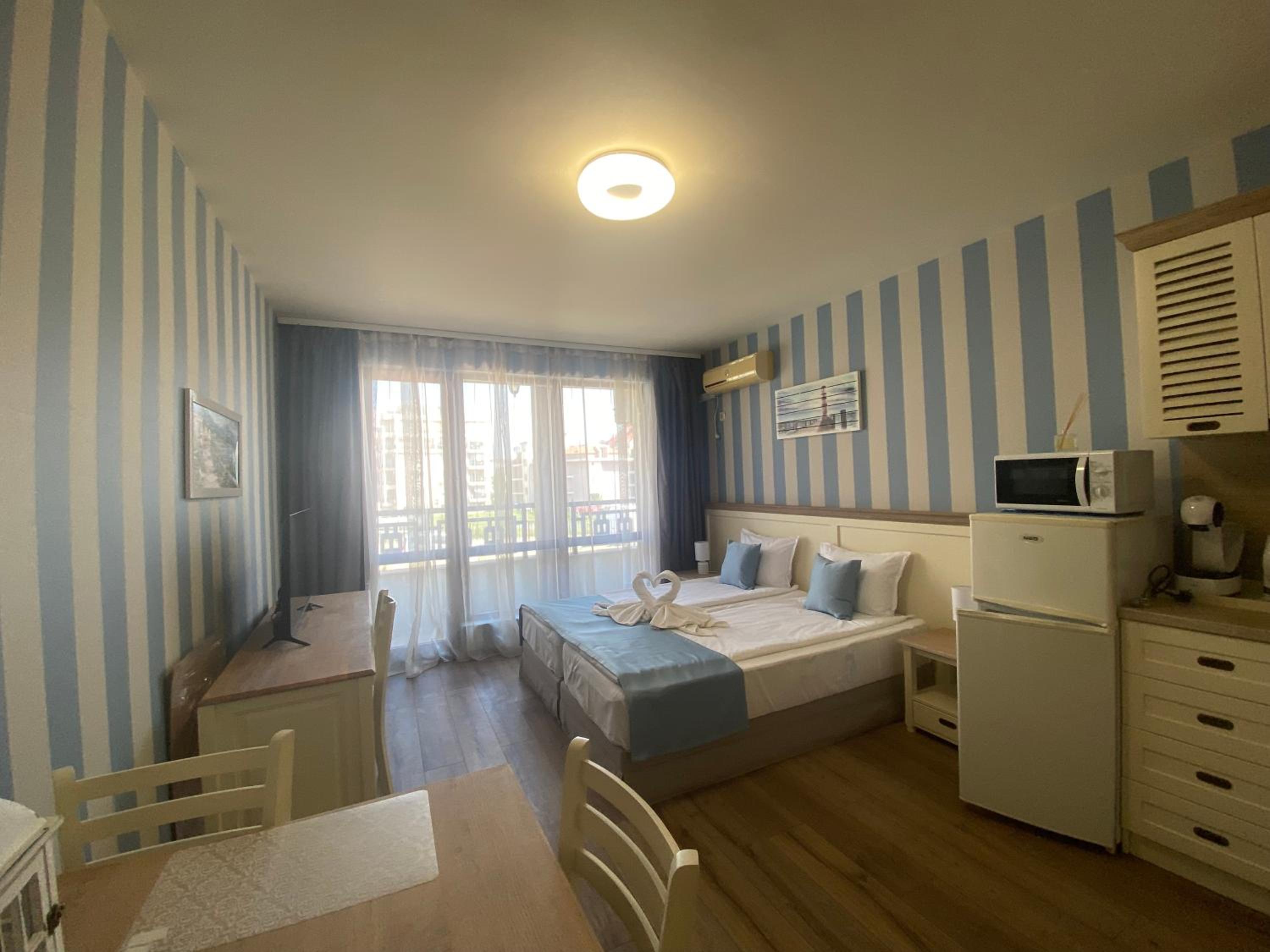 PANORAMA BAY 20 Fancy Studio