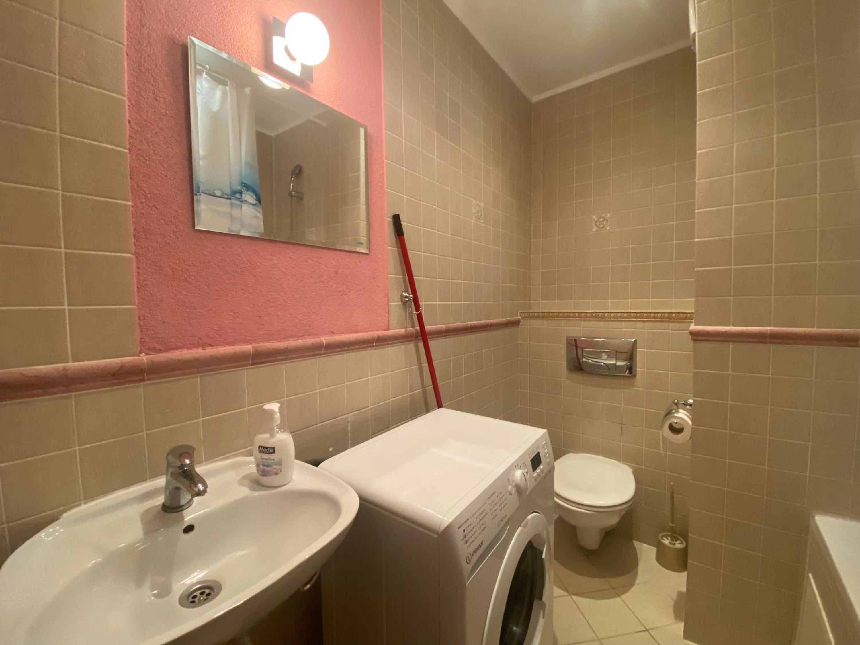 ROYAL BAY 6 Sea View Apartment