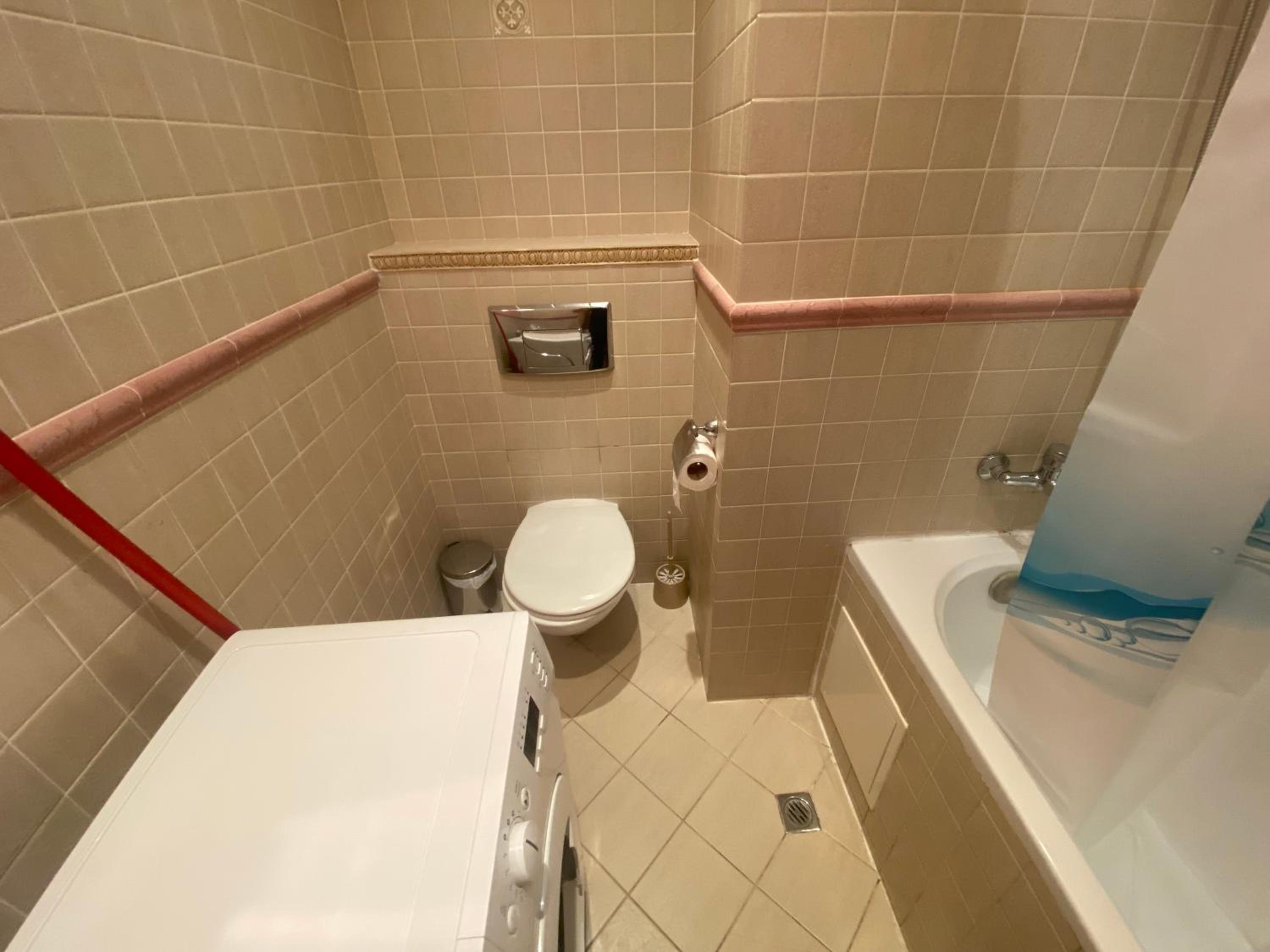 ROYAL BAY 6 Sea View Apartment