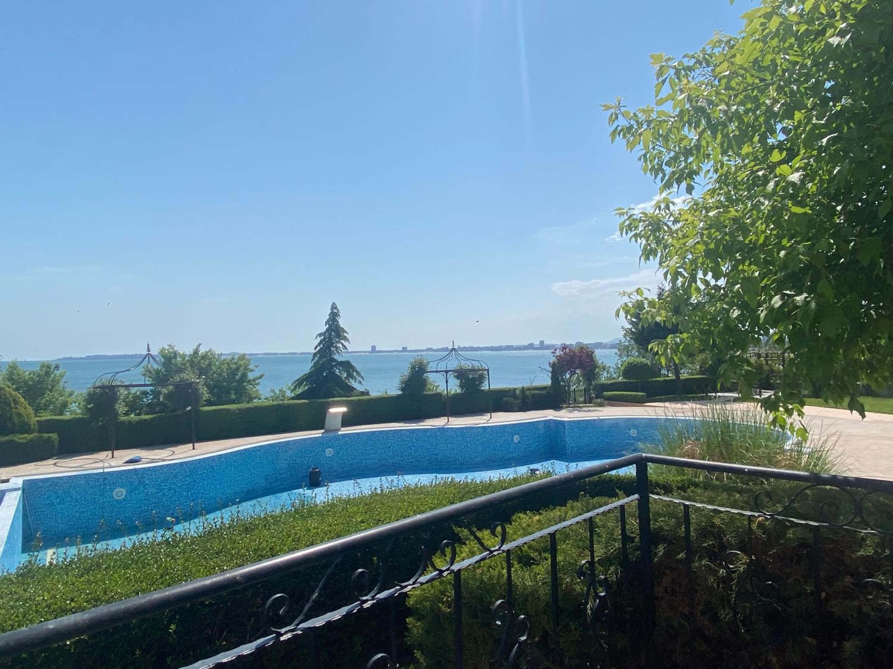 ROYAL BAY 6 Sea View Apartment