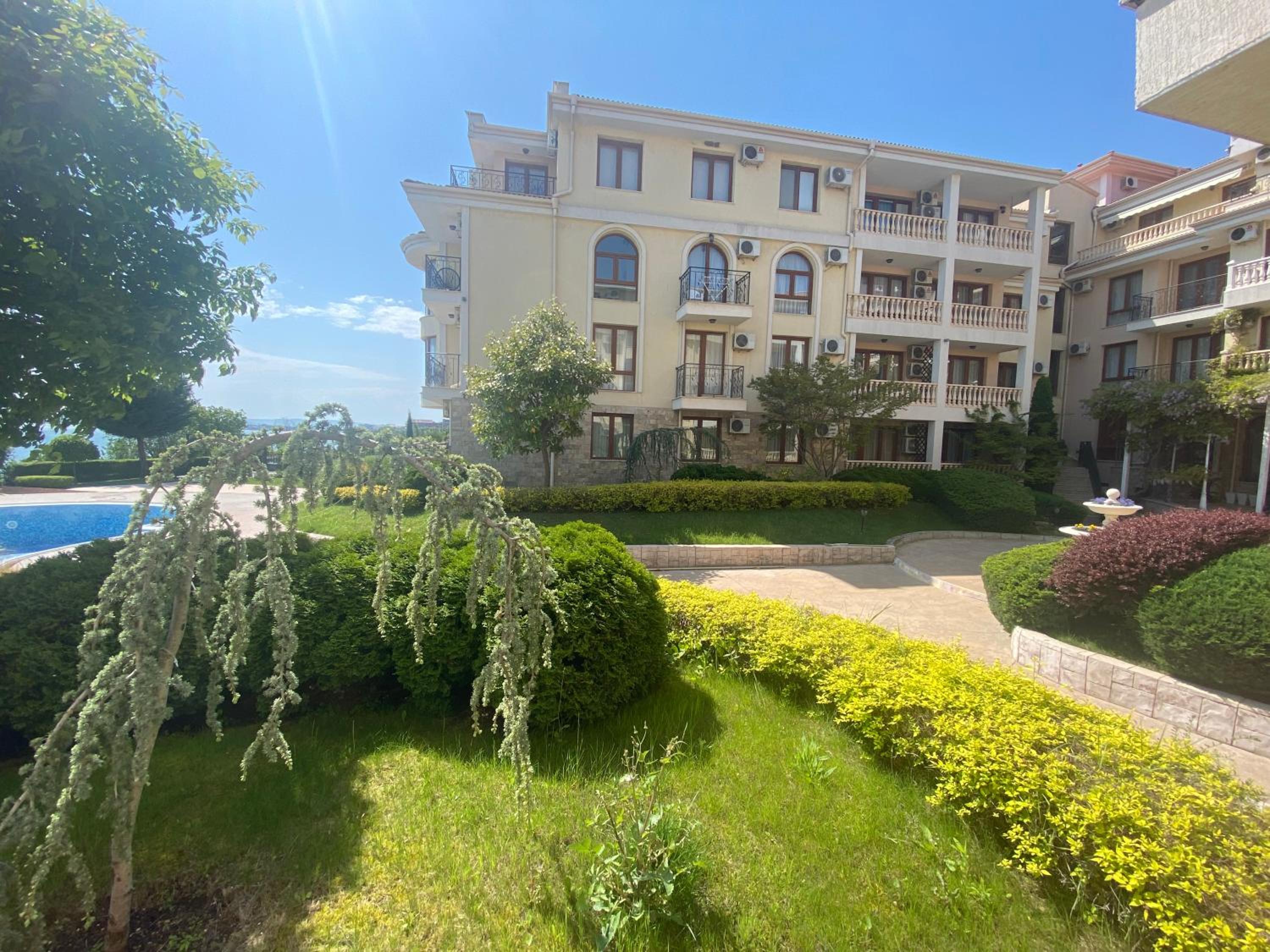 ROYAL BAY 6 Sea View Apartment
