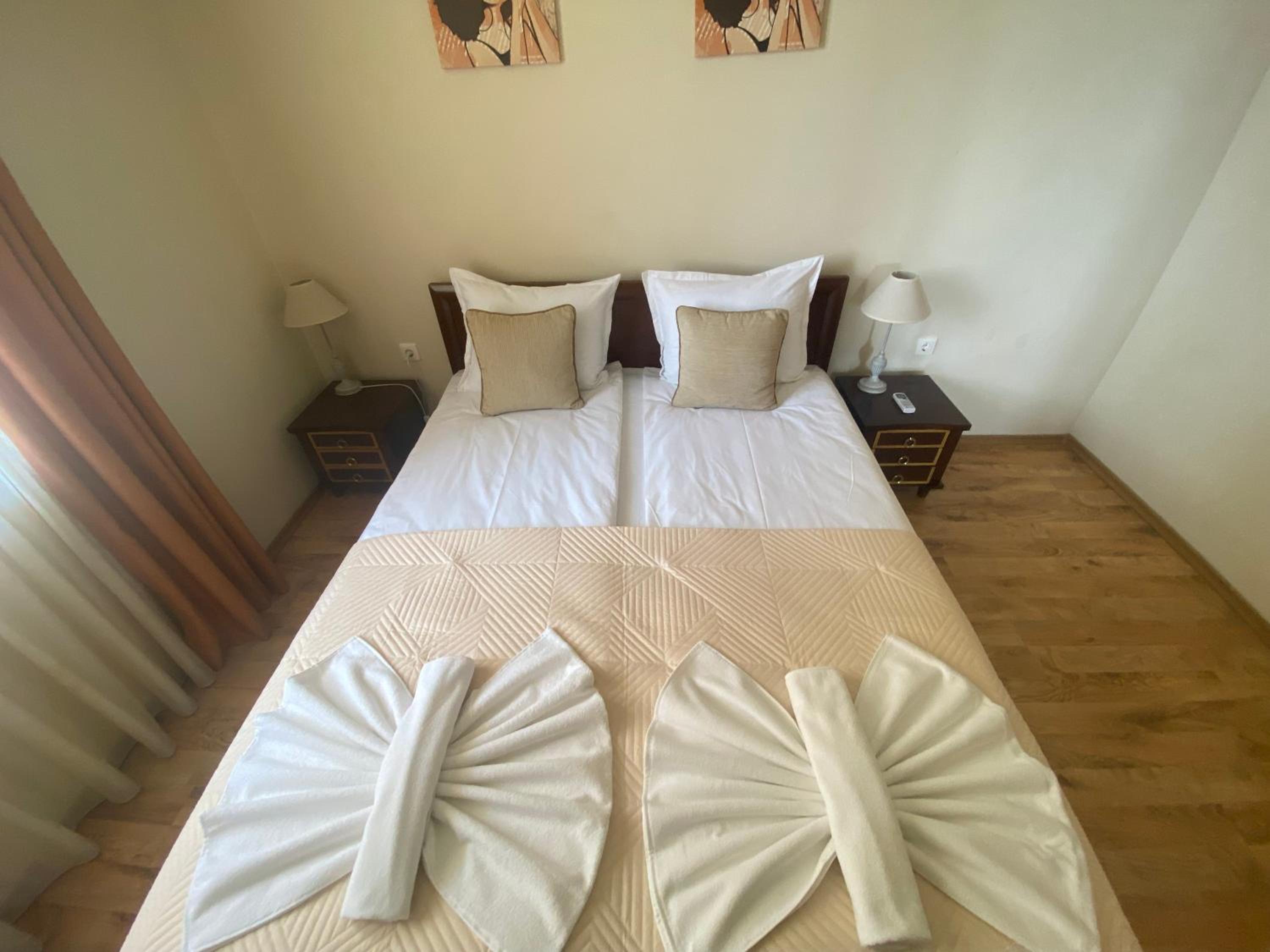 ROYAL BAY 6 Sea View Apartment