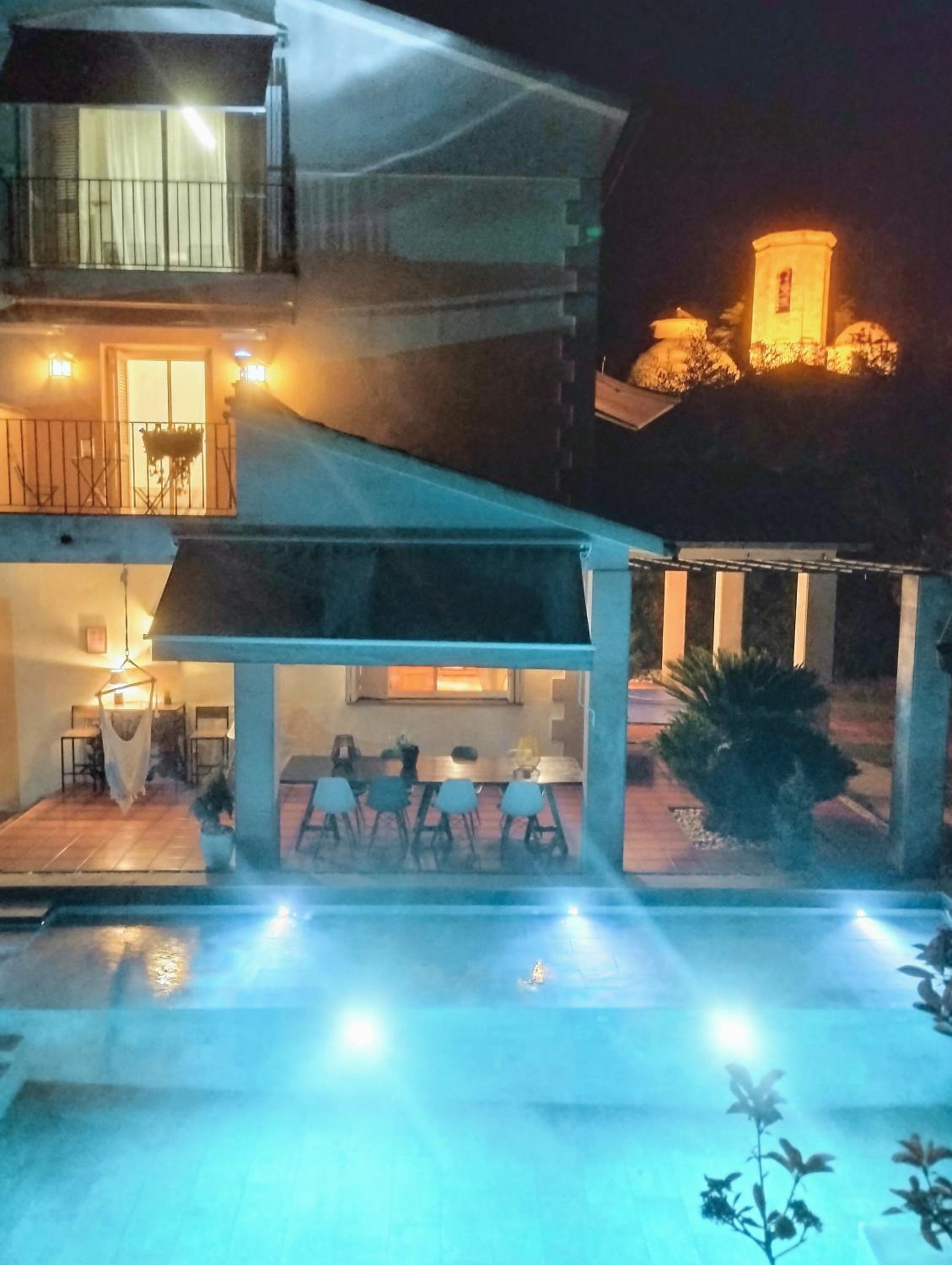 Les Canyes Cottage, Private Villa Resort