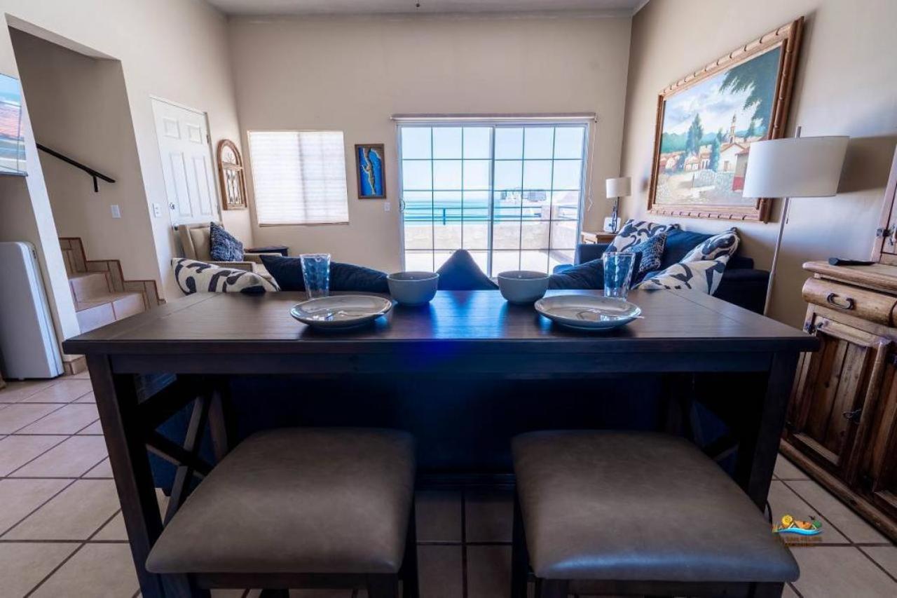 Villa Las Palmas Beachview Rental - Casita de Playa view 3