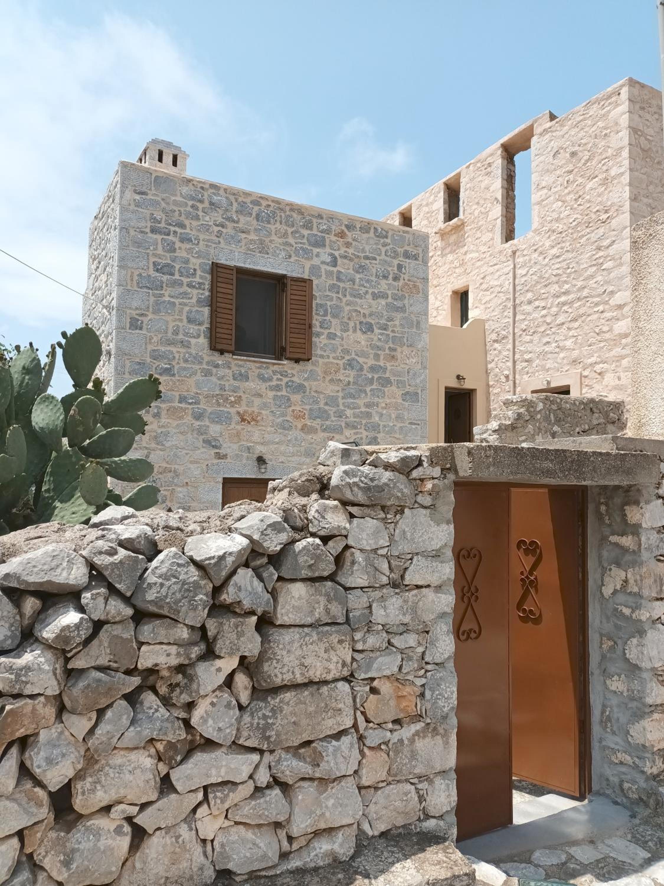 kir-Yiannis stonehouse @Areopoli