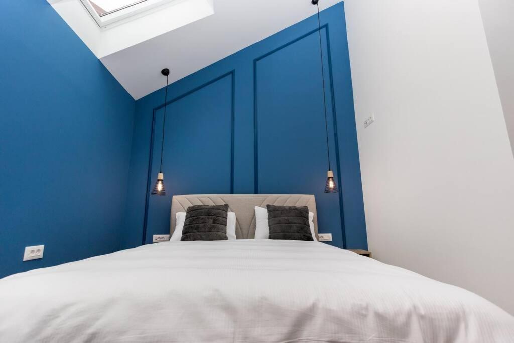 Royal Blue Apartment