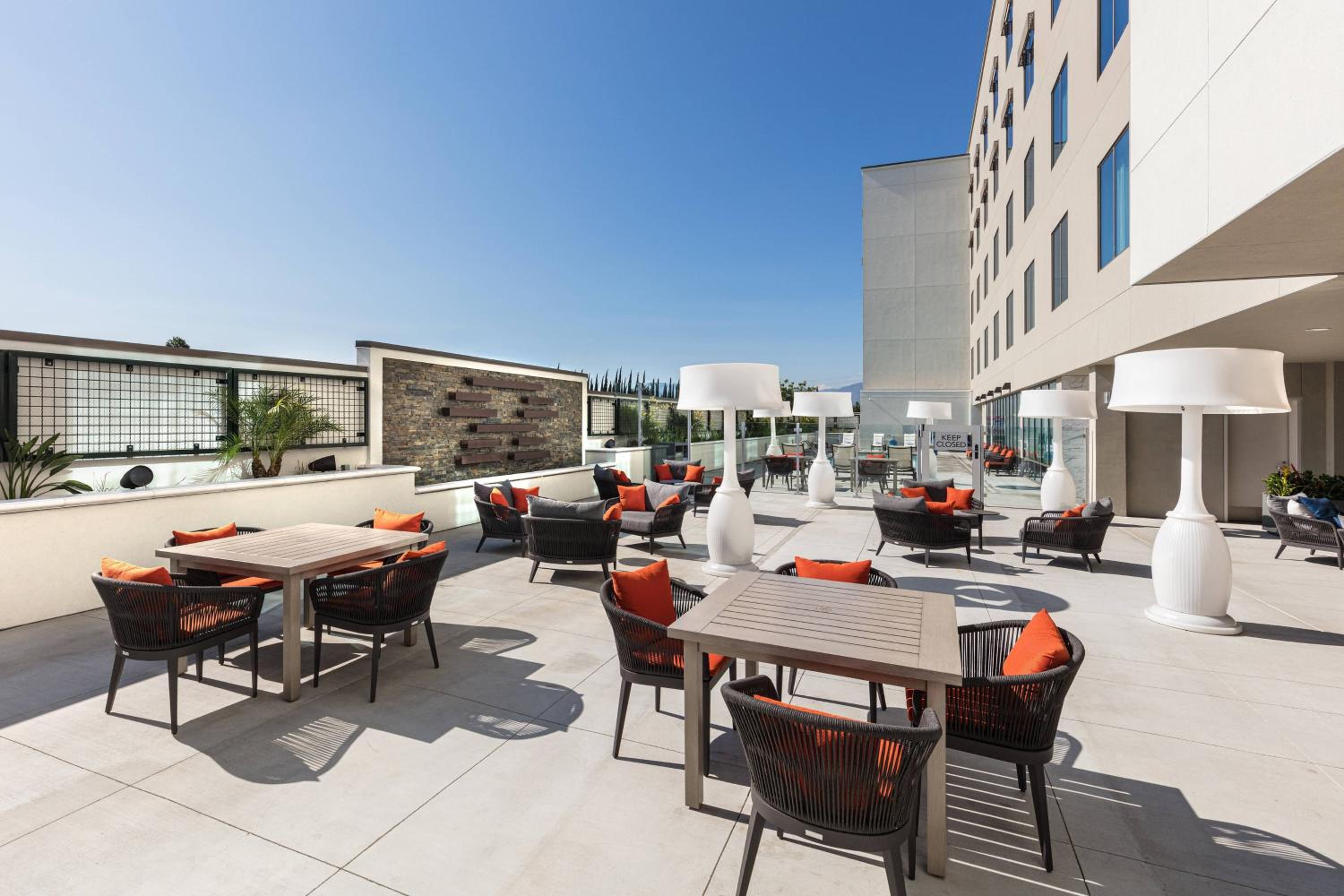 Courtyard by Marriott Los Angeles Monterey Park - Property Image 4