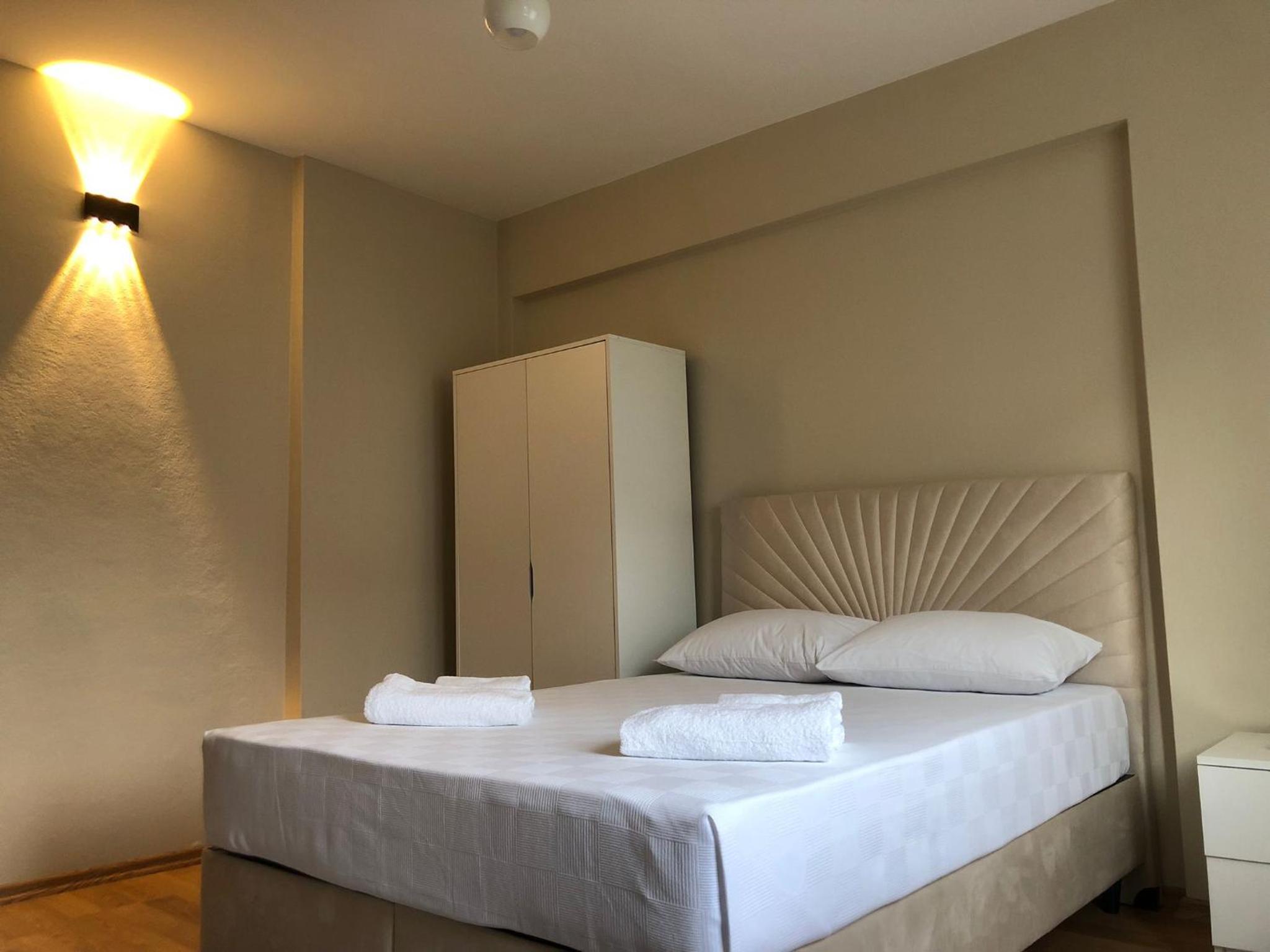 EST Suite Apart