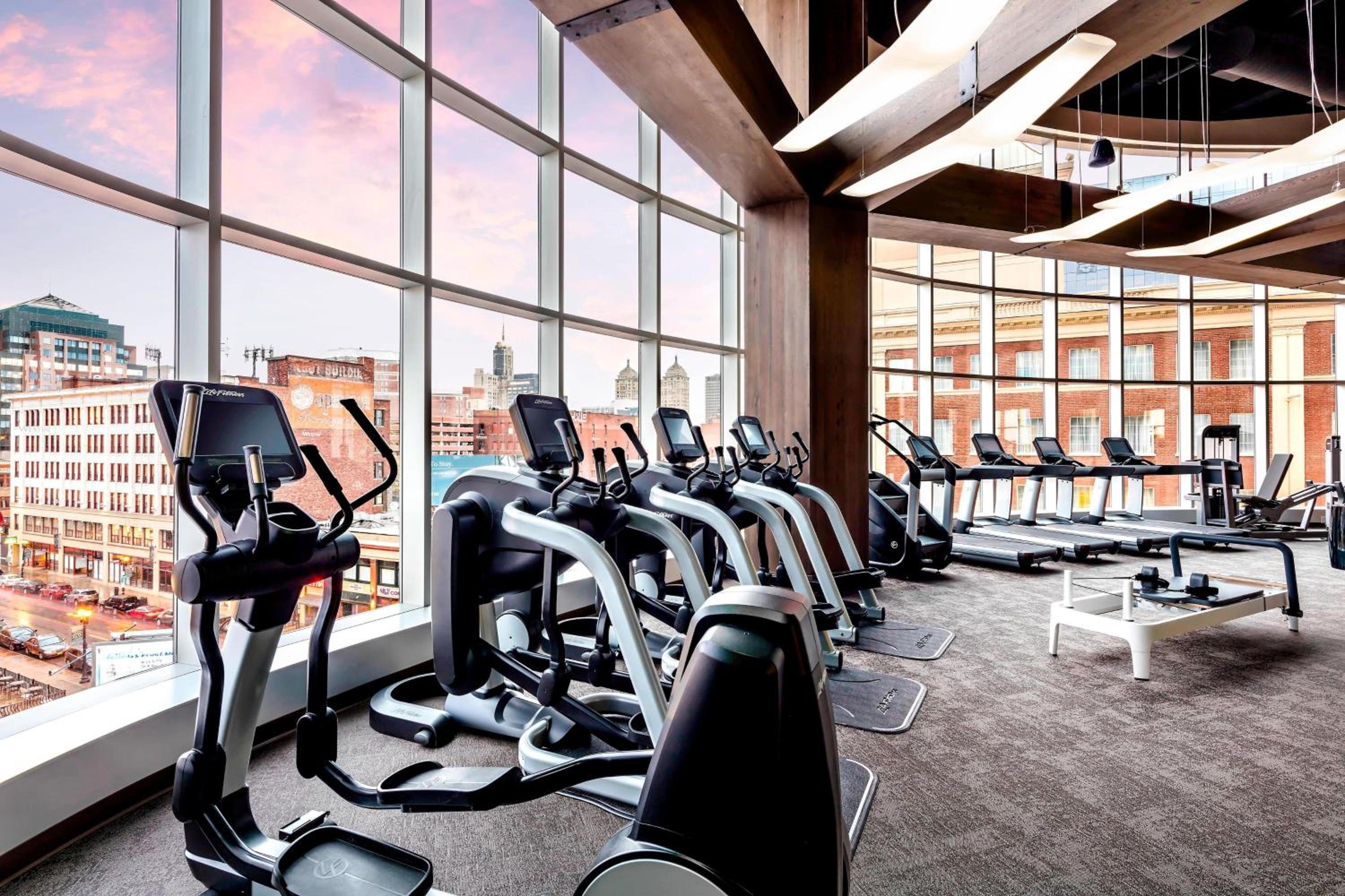 Buffalo Vacations - The Westin Buffalo - Property Image 8