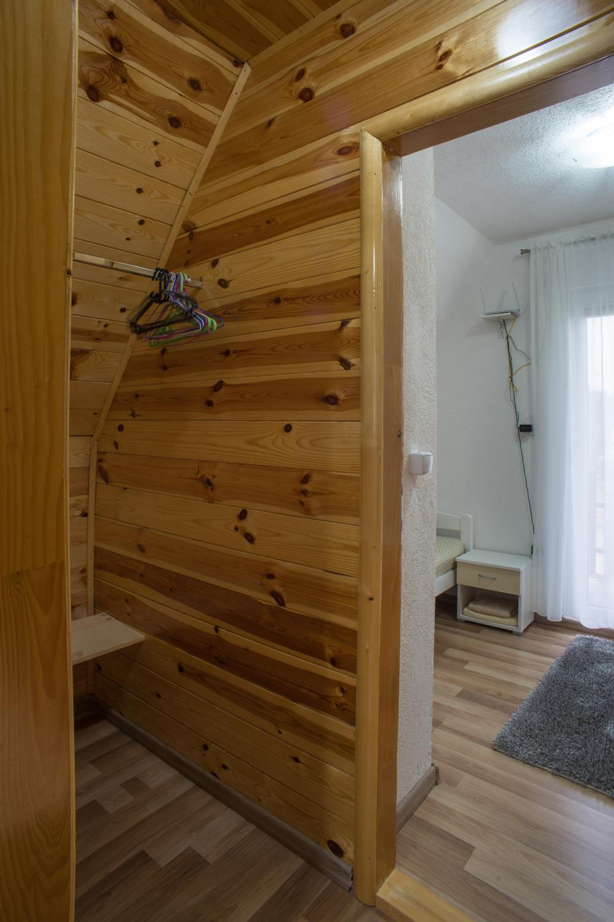 Photo 36