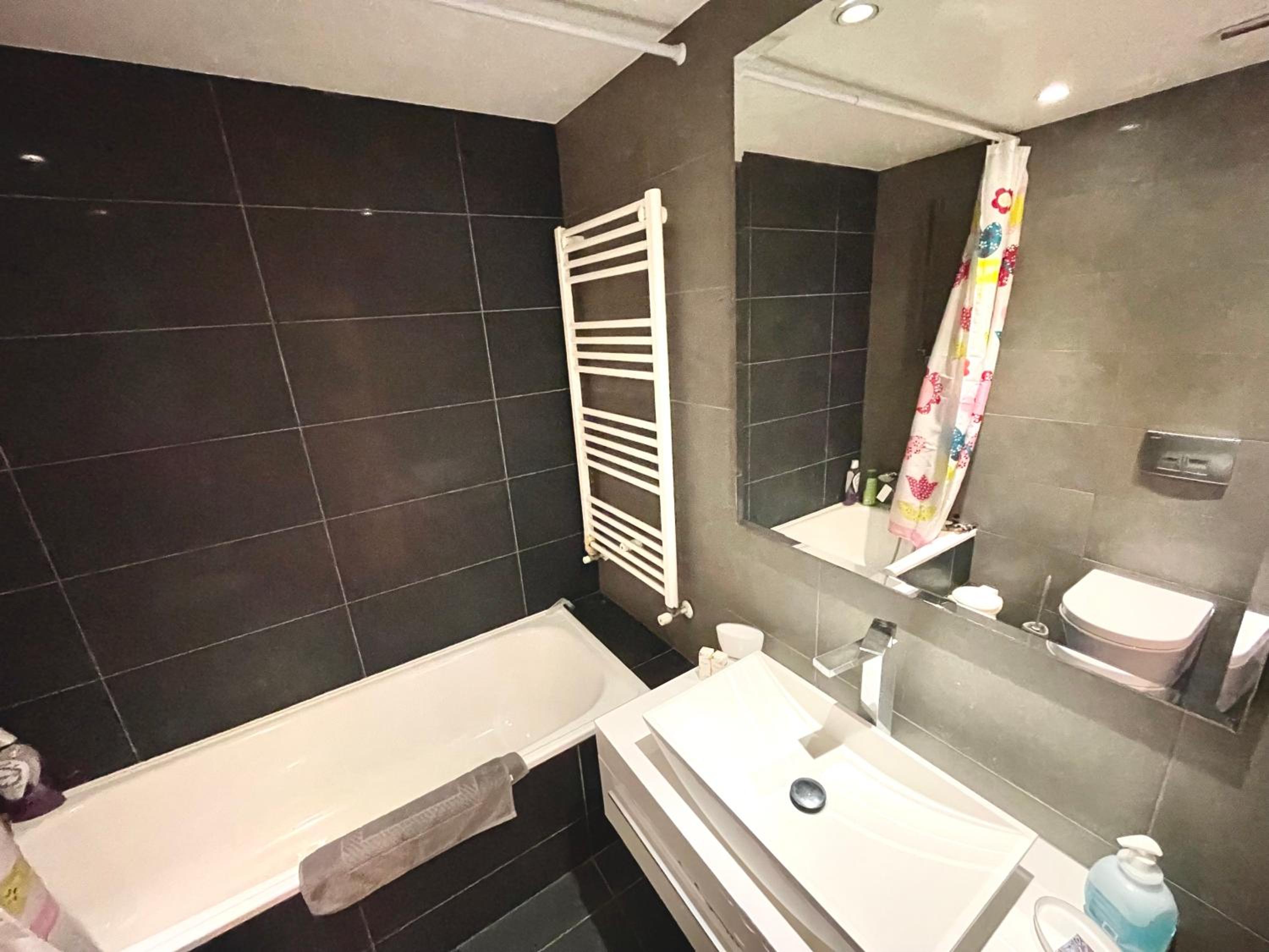 Platform 357 Engomi Modern Apartment near Hilton Nicosia