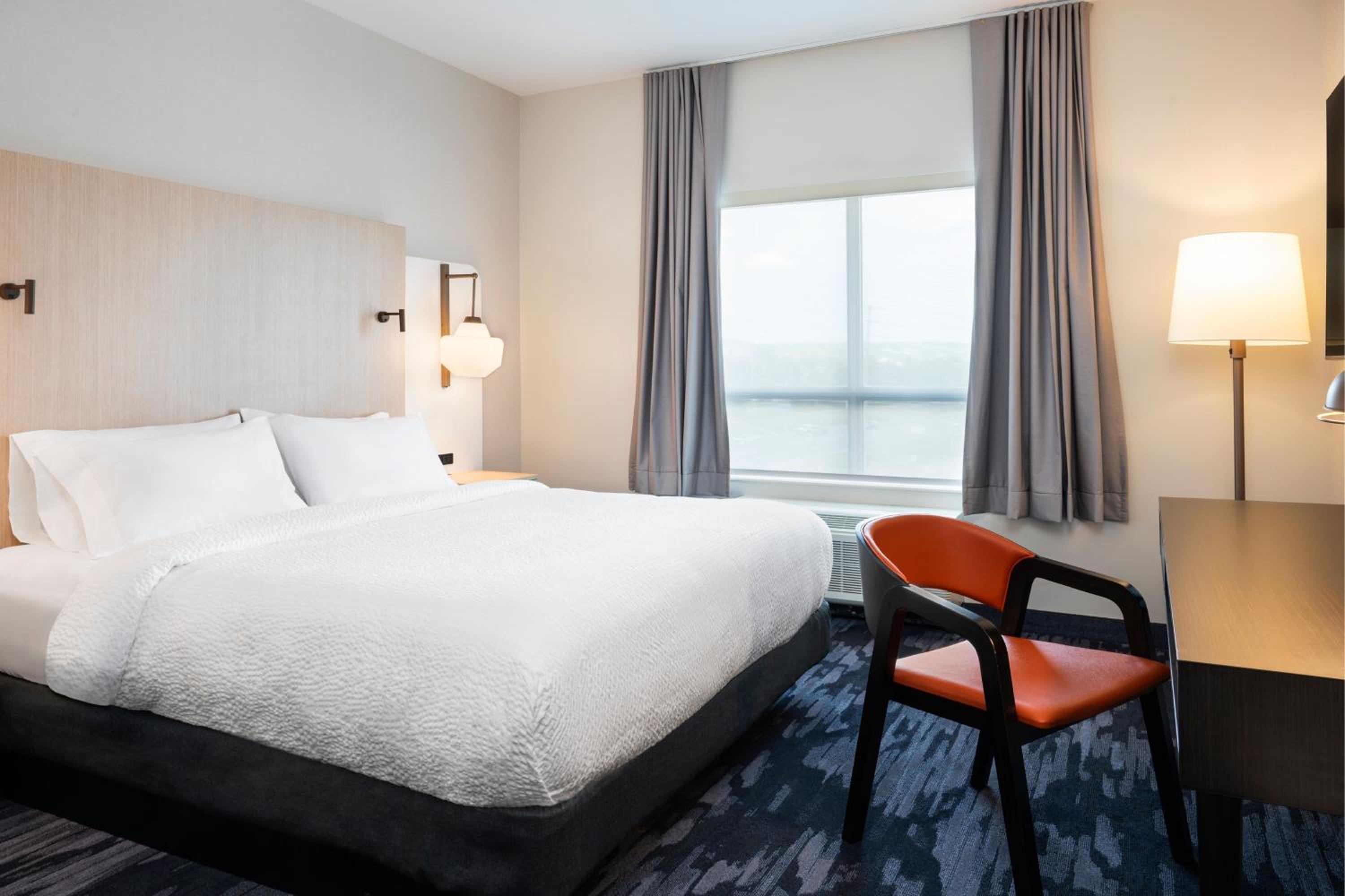 North Bay Vacations - Fairfield by Marriott Inn Suites North Bay - Property Image 16
