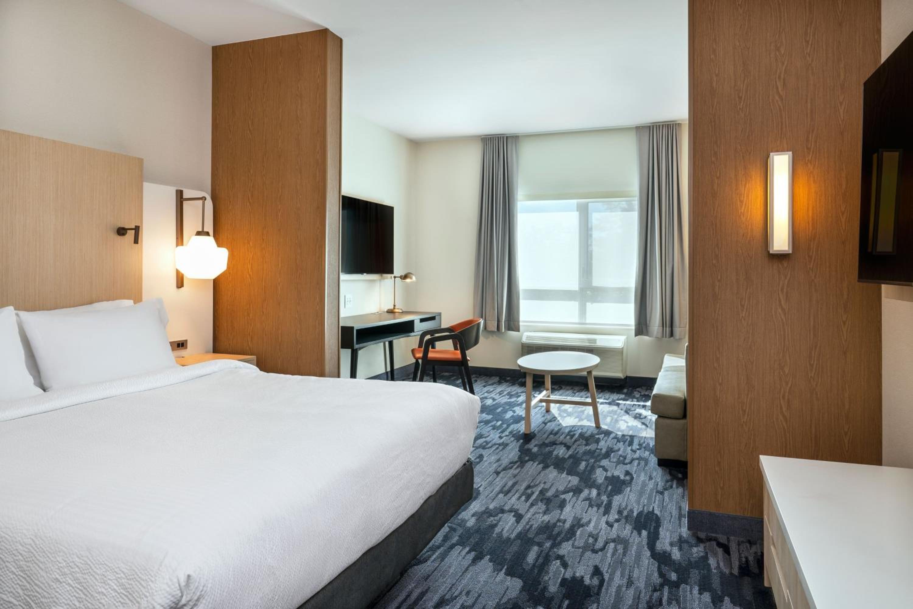North Bay Vacations - Fairfield by Marriott Inn Suites North Bay - Property Image 21