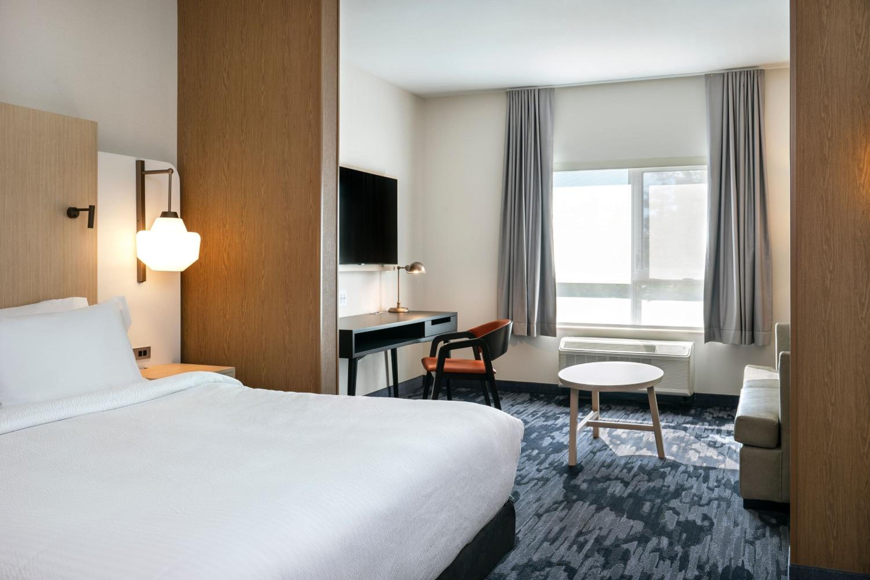North Bay Vacations - Fairfield by Marriott Inn Suites North Bay - Property Image 23