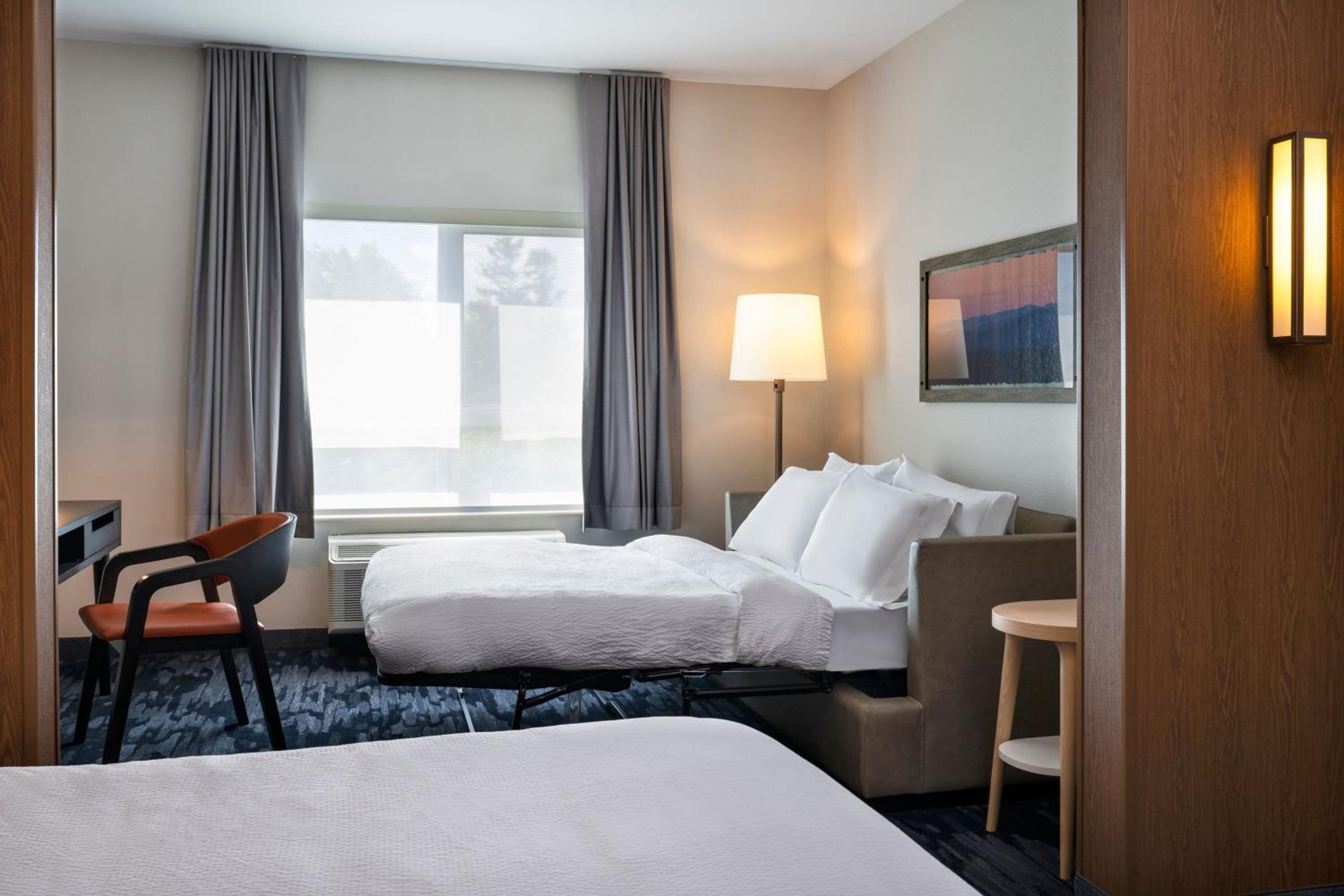 North Bay Vacations - Fairfield by Marriott Inn Suites North Bay - Property Image 24