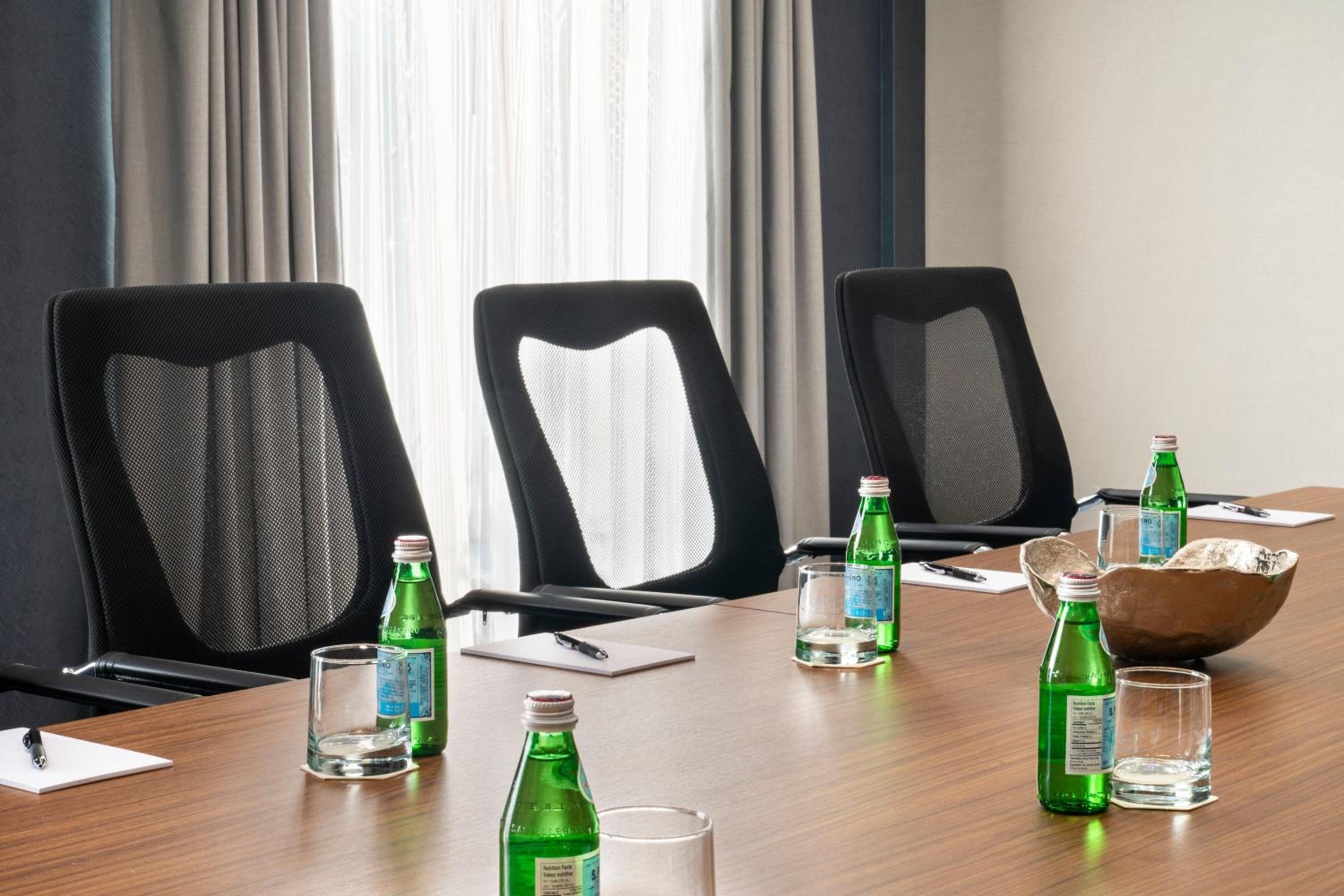 North Bay Vacations - Fairfield by Marriott Inn Suites North Bay - Property Image 35