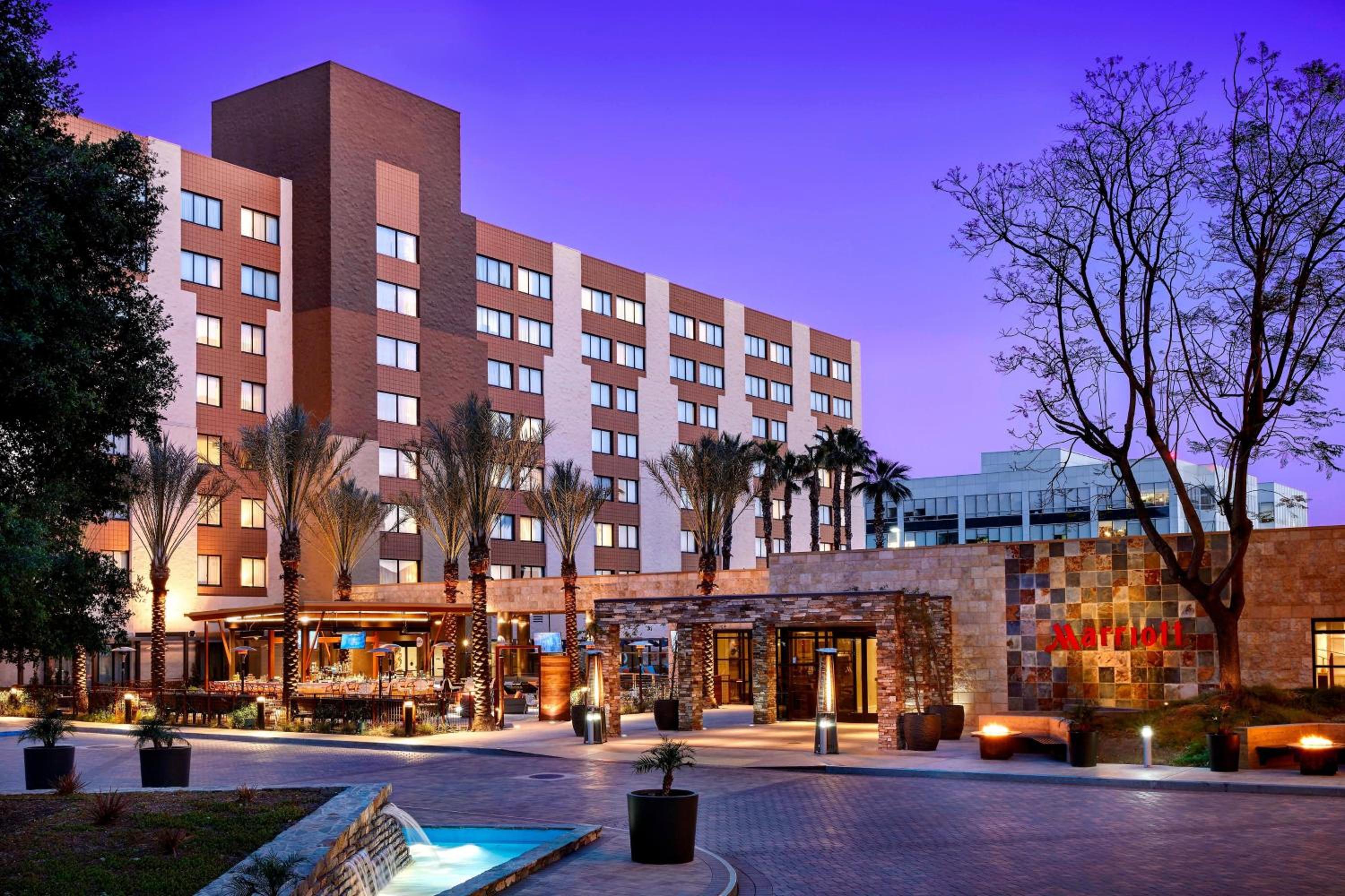 Burbank Vacations - Los Angeles Marriott Burbank Airport - Property Image 37