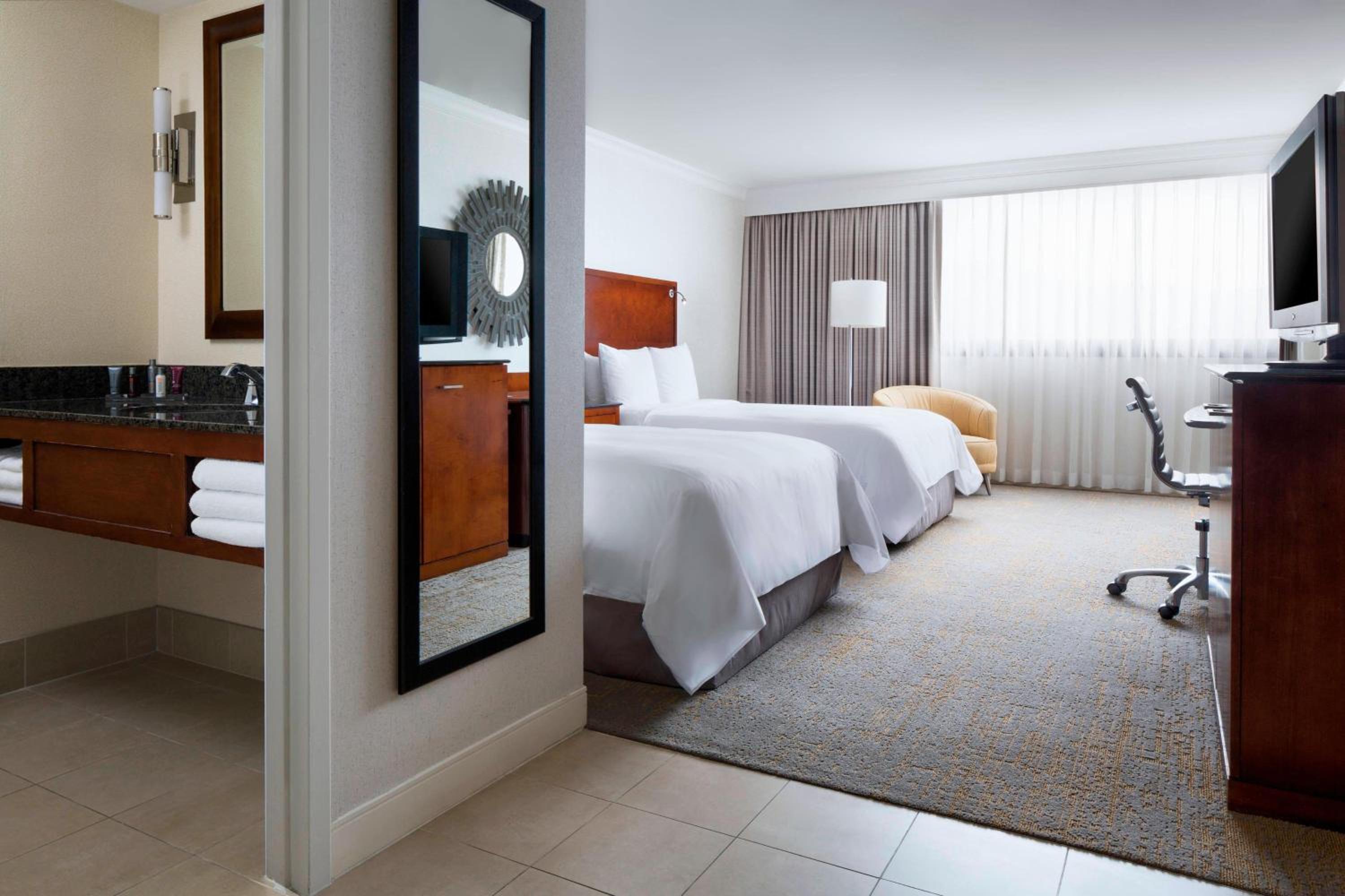 Burbank Vacations - Los Angeles Marriott Burbank Airport - Property Image 27