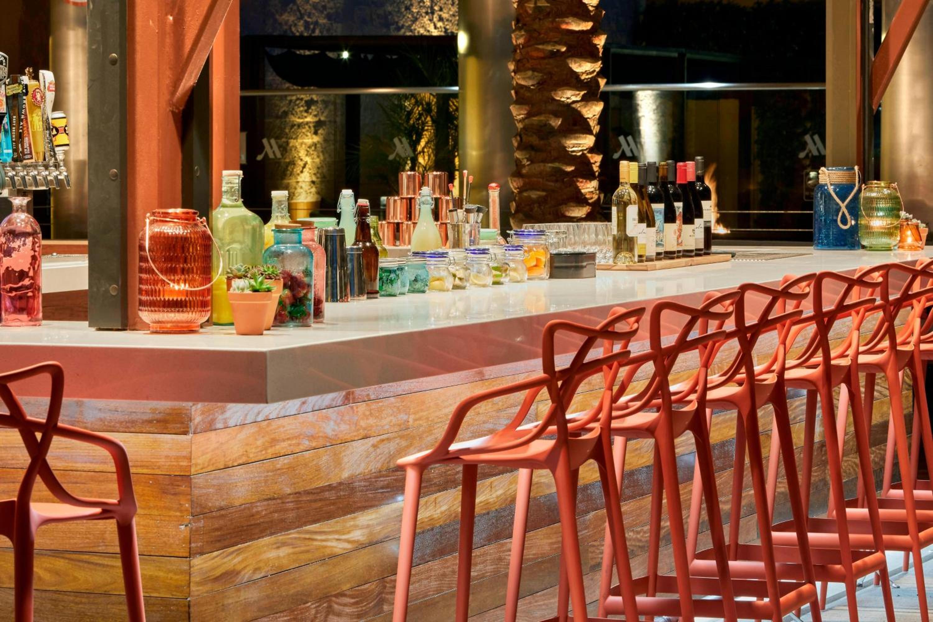Burbank Vacations - Los Angeles Marriott Burbank Airport - Property Image 6
