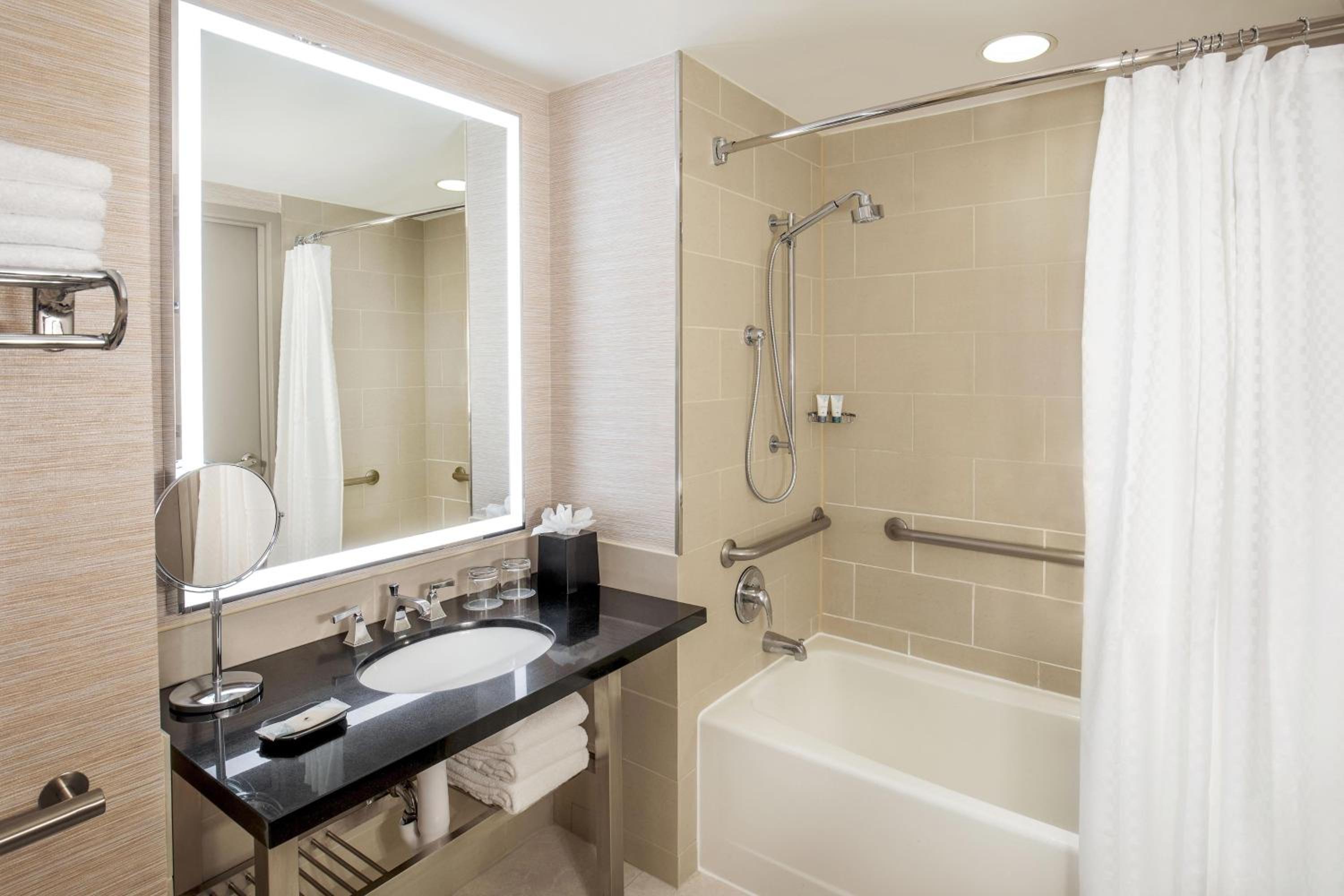 Annapolis Vacations - The Westin Annapolis - Property Image 5