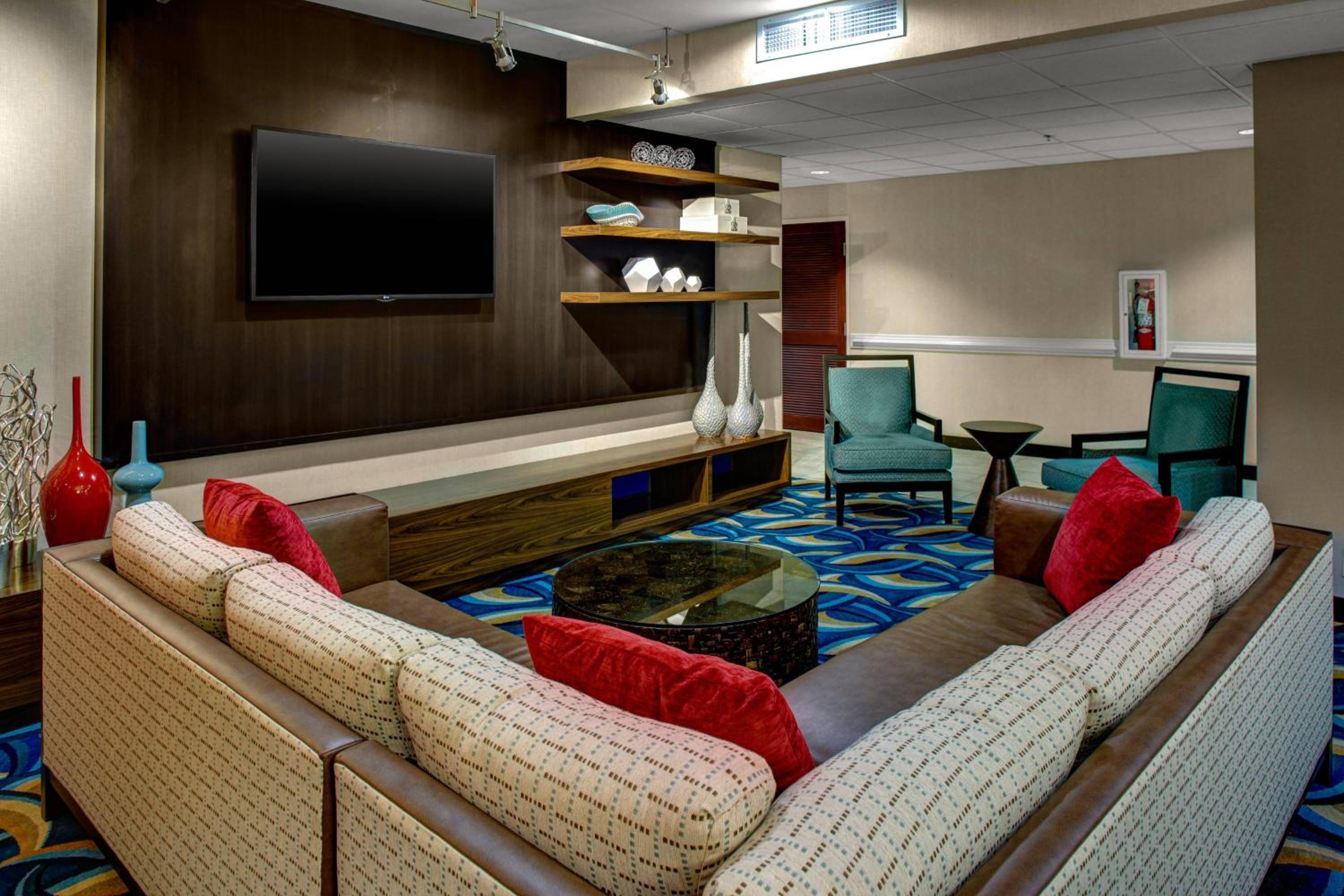New Bern Vacations - Courtyard by Marriott New Bern - Property Image 11