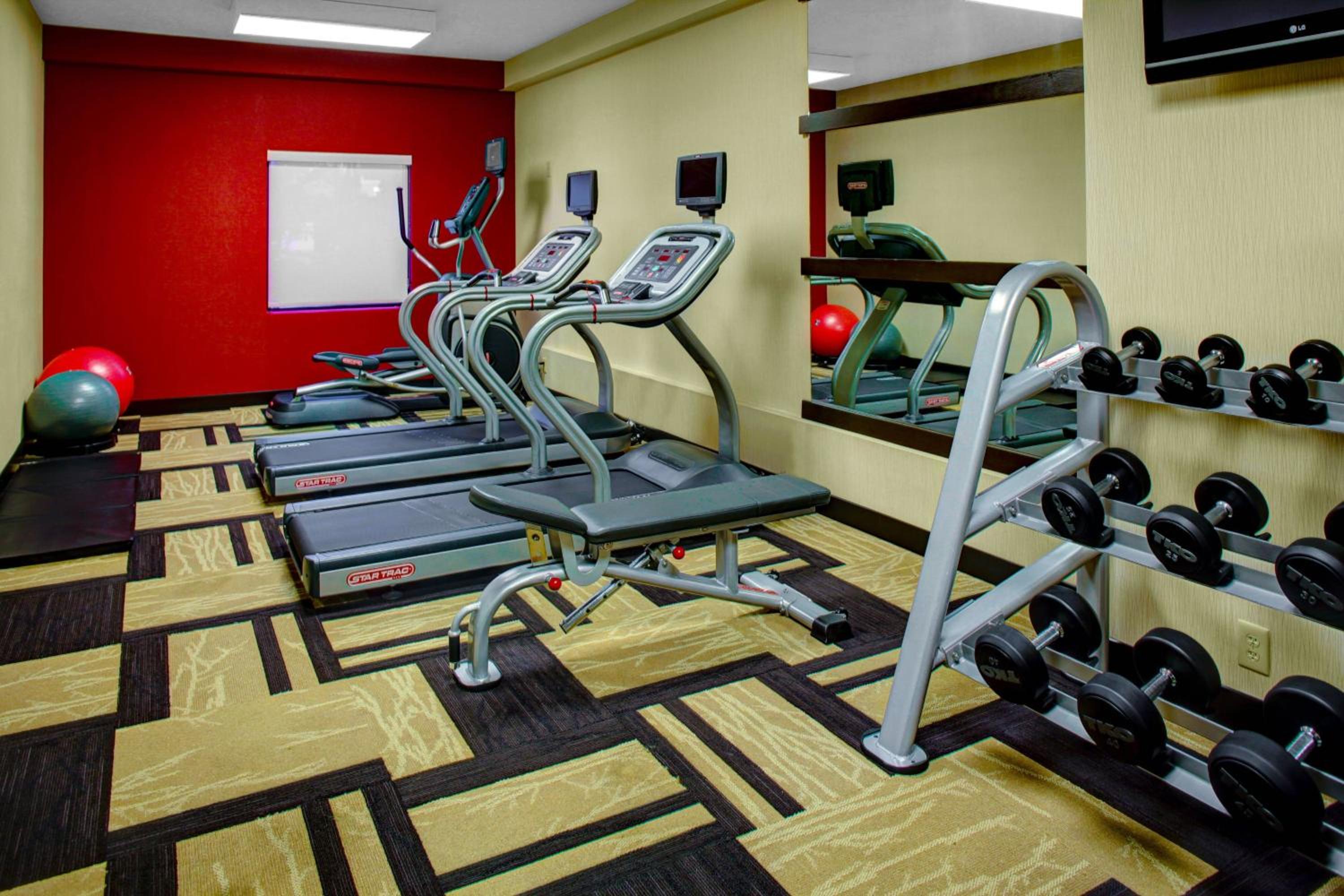 New Bern Vacations - Courtyard by Marriott New Bern - Property Image 2