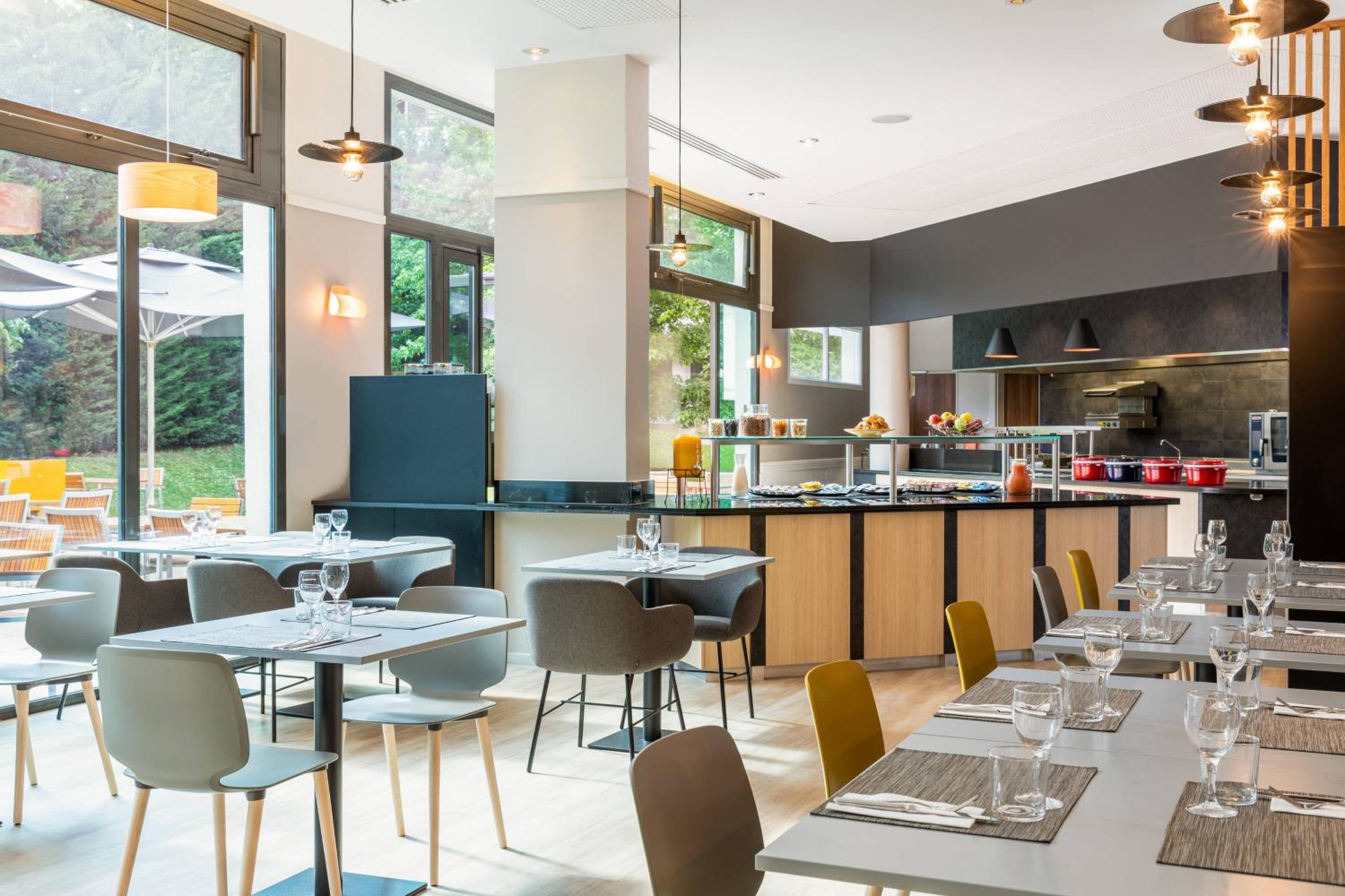 Saint-Denis Vacations - Courtyard by Marriott Paris Saint Denis - Property Image 9